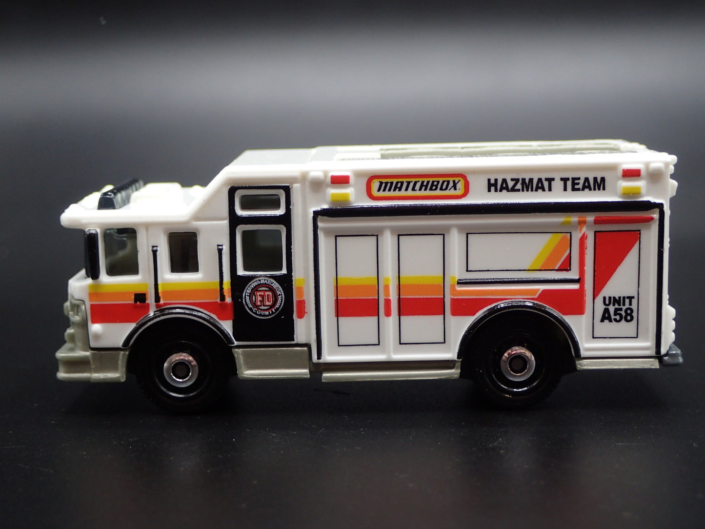 HAZMAT TEAM FIRE TRUCK RARE 1:64 MB SCALE COLLECTIBLE DIORAMA DIECAST MODEL CAR