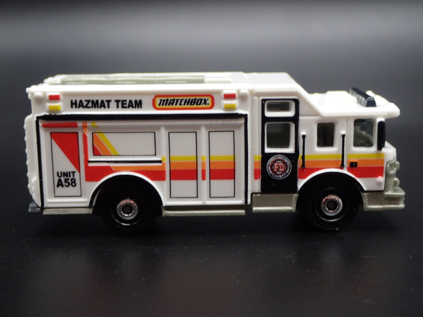 HAZMAT TEAM FIRE TRUCK RARE 1:64 MB SCALE COLLECTIBLE DIORAMA DIECAST MODEL CAR