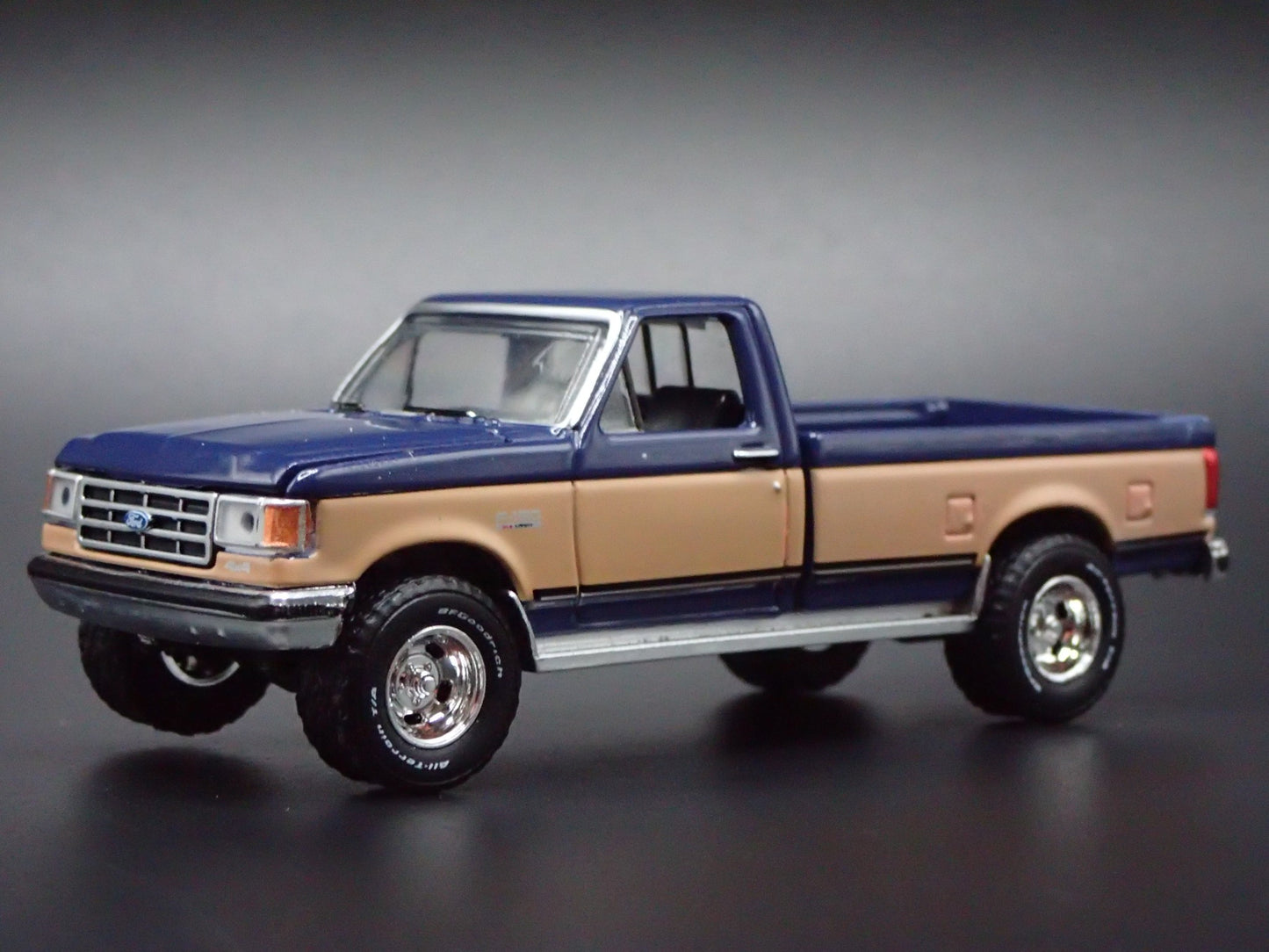 1987 87 FORD F150 XLT LARIAT PICKUP TRUCK 1:64 SCALE DIORAMA DIECAST MODEL CAR