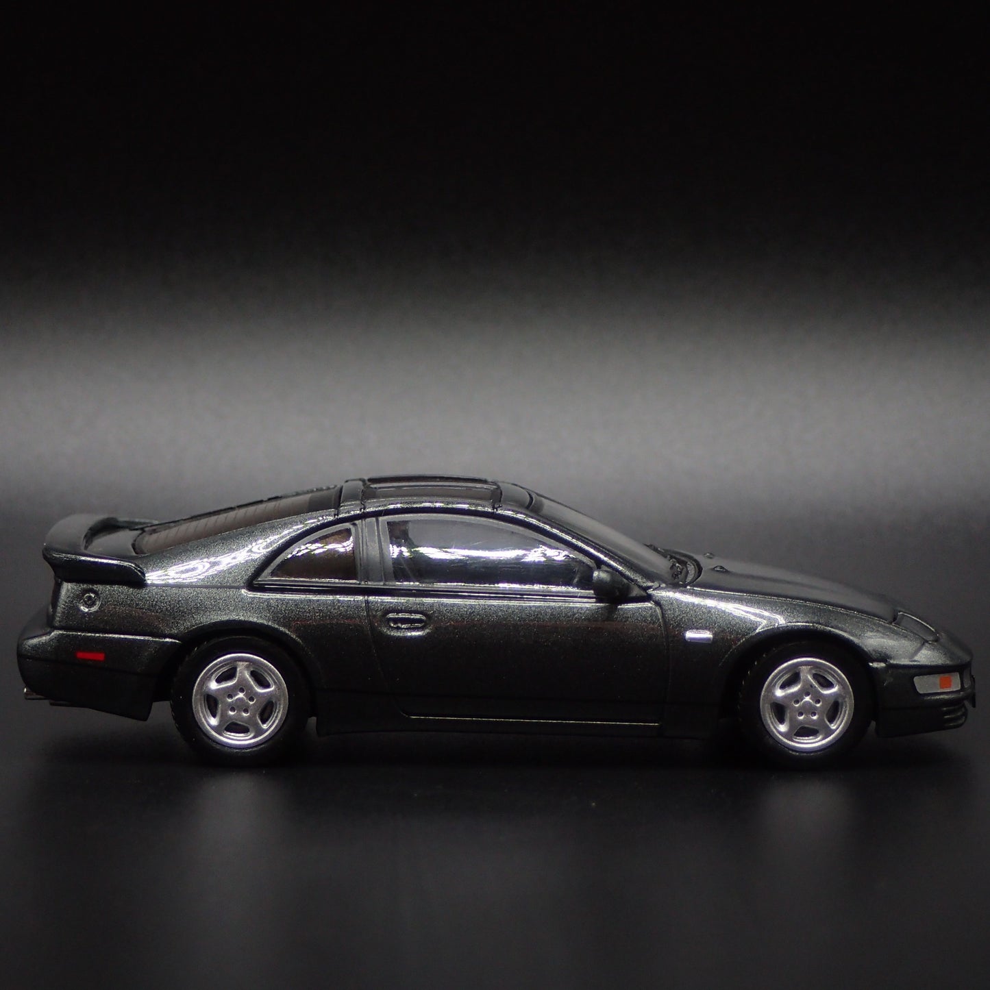 1989-2000 NISSAN FAIRLADY 300ZX Z32 RARE 1:64 SCALE DIORAMA DIECAST MODEL CAR