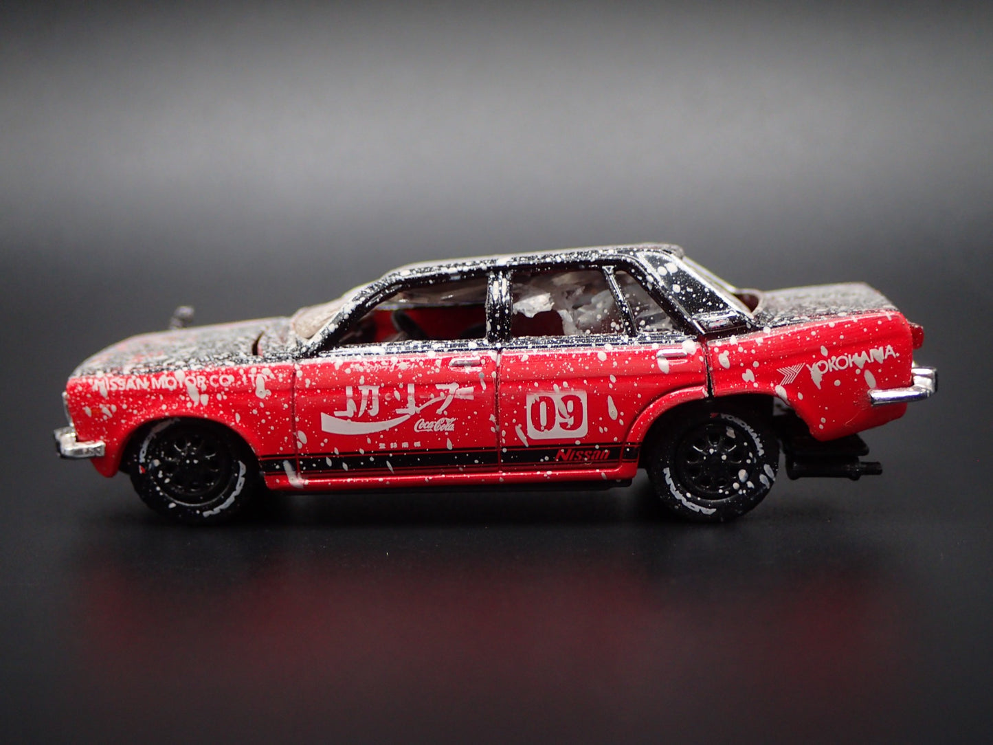 1967-1973 DATSUN BLUEBIRD 1600 SSS FOUR DOOR WRECKED COKE 1:64 DIECAST MODEL CAR