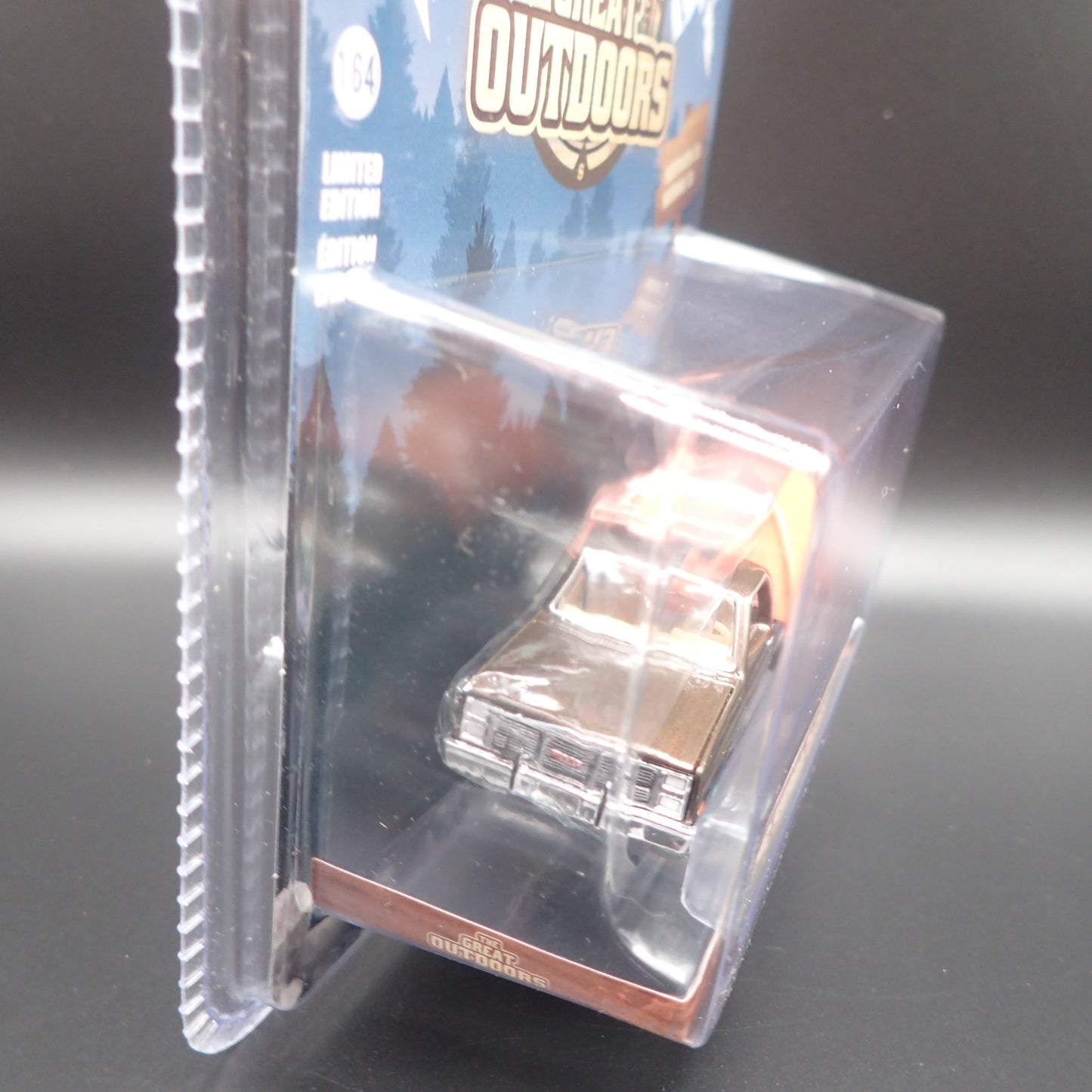 2023 GREENLIGHT GREEN MACHINE 1986 GMC SIERRA CLASSIC 1500 TENT GREAT OUTDOORS 3