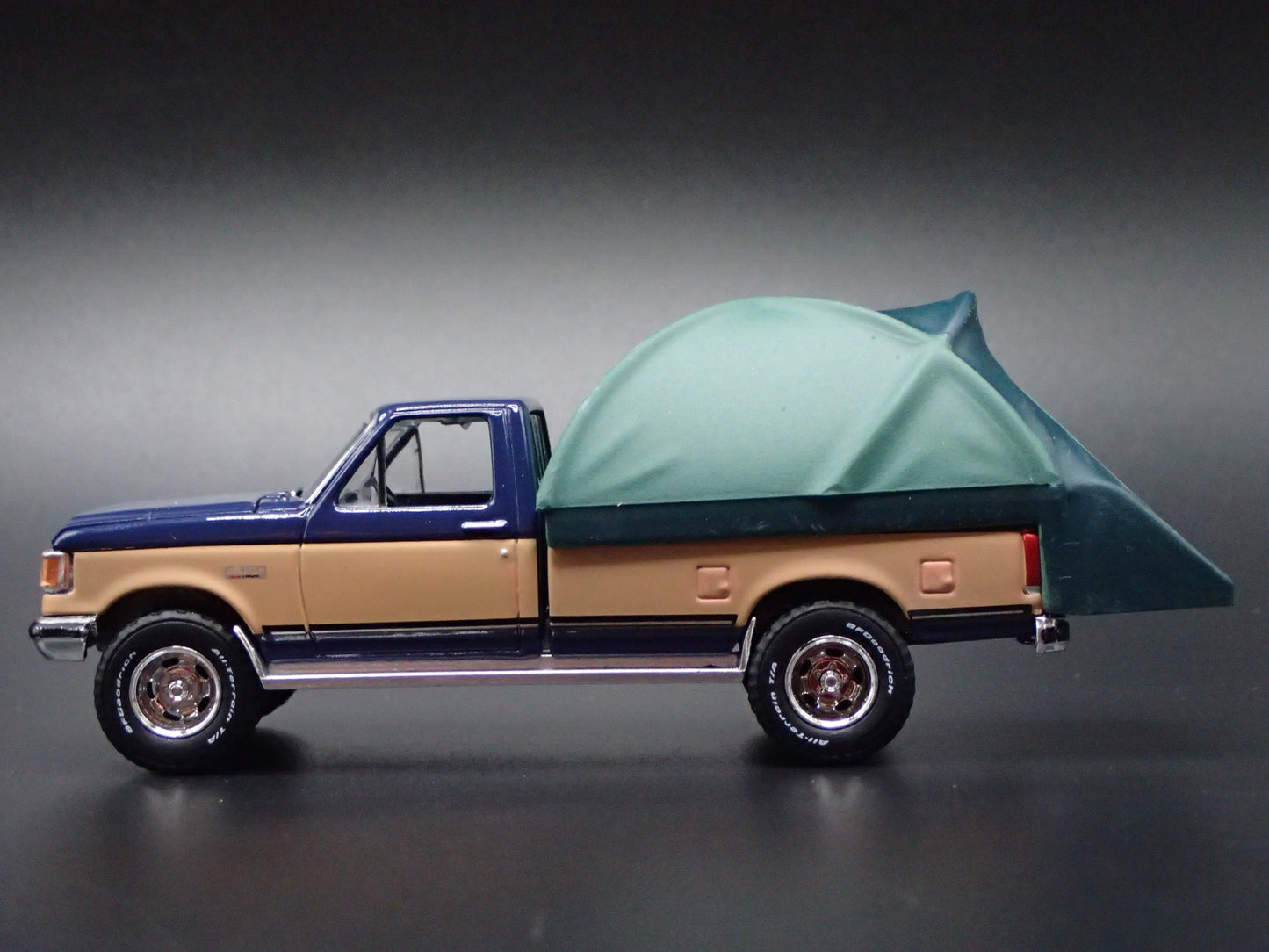1987 87 FORD F150 XLT LARIAT PICKUP TRUCK w TENT 1:64 SCALE DIECAST MODEL CAR