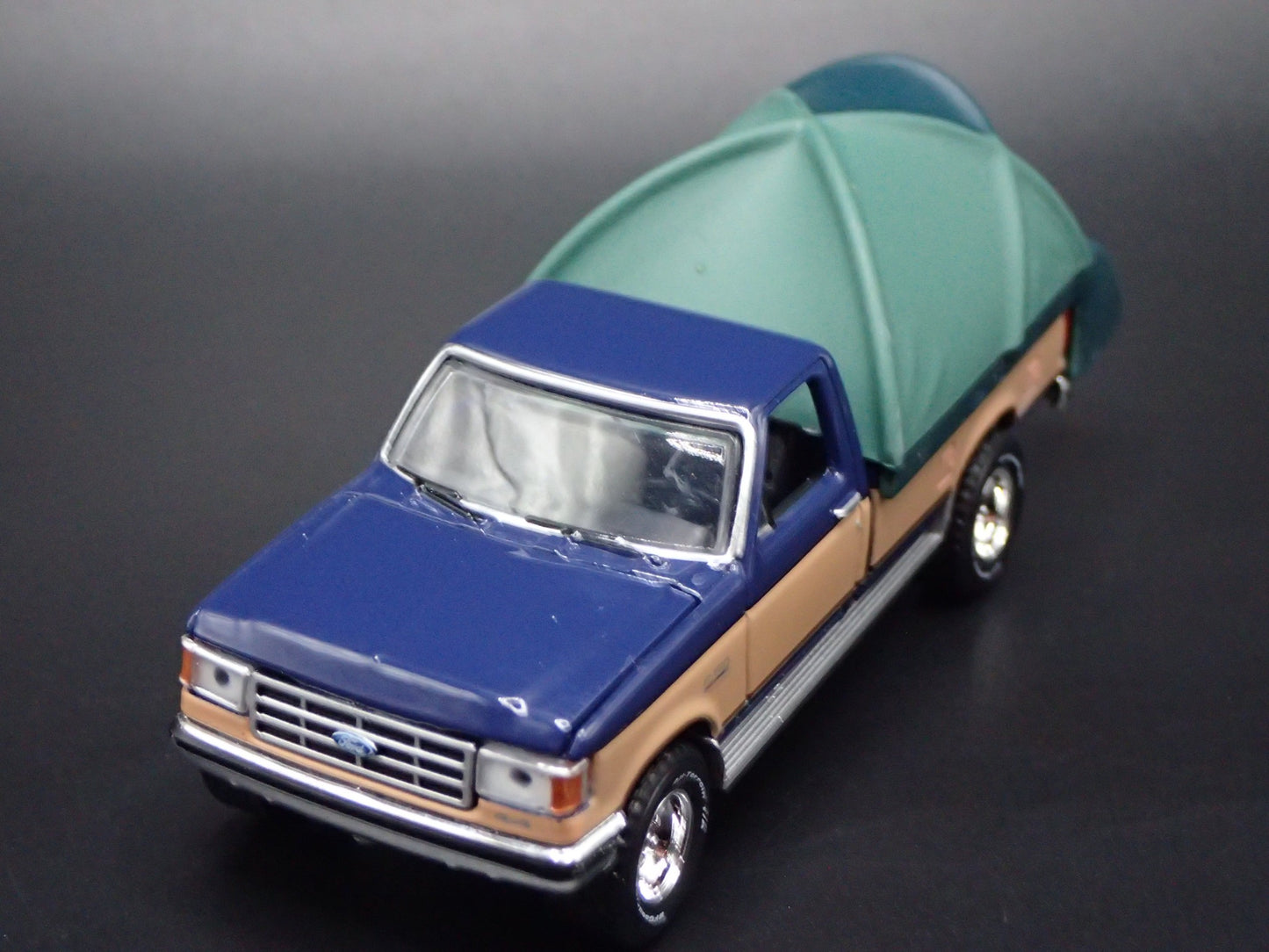 1987 87 FORD F150 XLT LARIAT PICKUP TRUCK w TENT 1:64 SCALE DIECAST MODEL CAR