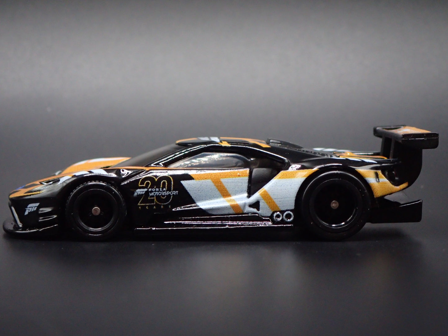 2017-2022 FORD GT SUPERCAR FORZA BLACK 1:64 SCALE DIORAMA DIECAST MODEL CAR