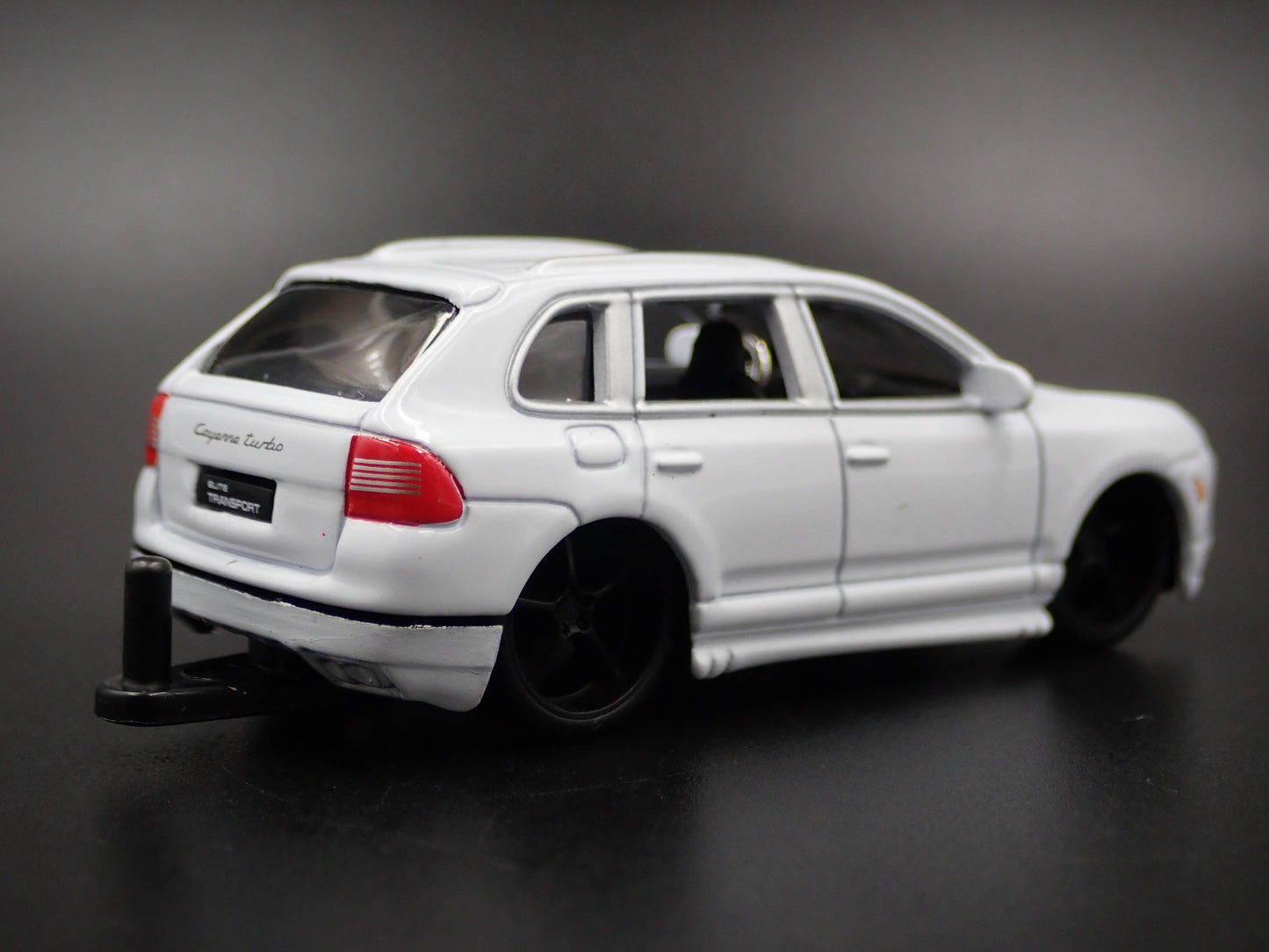 2003 - 2010 PORSCHE CAYENNE TURBO W HITCH  1:64 SCALE DIORAMA DIECAST MODEL CAR