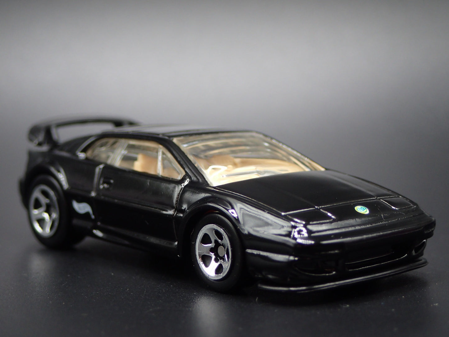 1994-2004 LOTUS ESPRIT BLACK 1:64 SCALE COLLECTIBLE DIORAMA DIECAST MODEL CAR