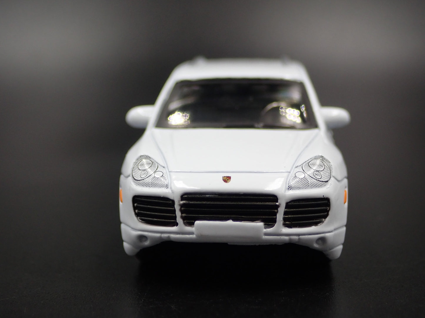 2003 - 2010 PORSCHE CAYENNE TURBO W HITCH  1:64 SCALE DIORAMA DIECAST MODEL CAR