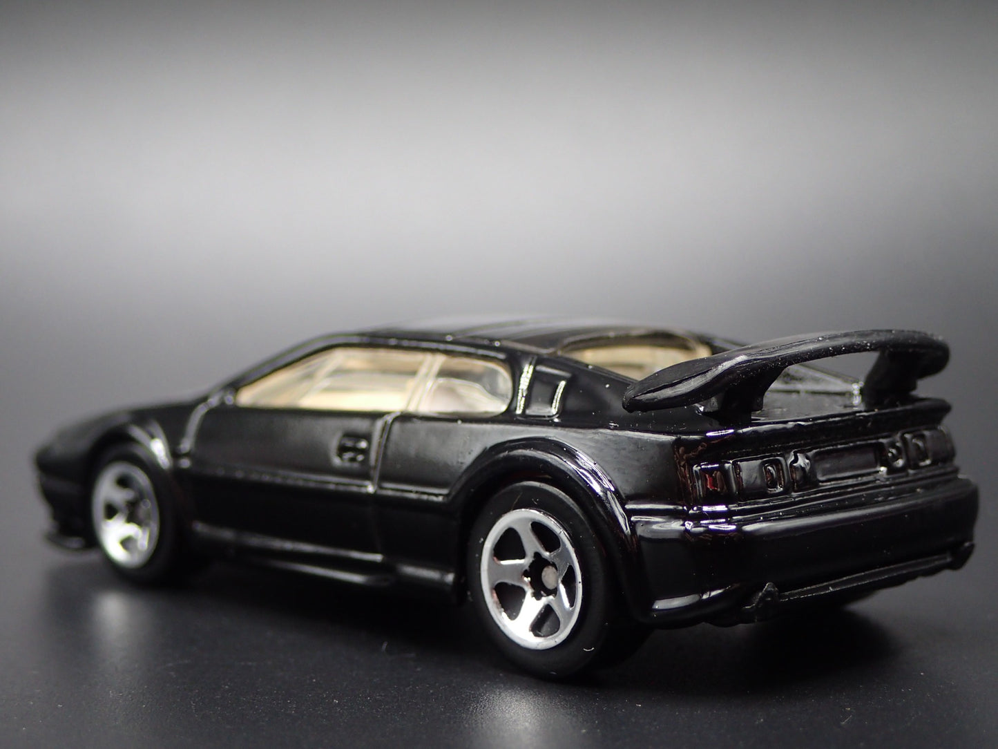1994-2004 LOTUS ESPRIT BLACK 1:64 SCALE COLLECTIBLE DIORAMA DIECAST MODEL CAR