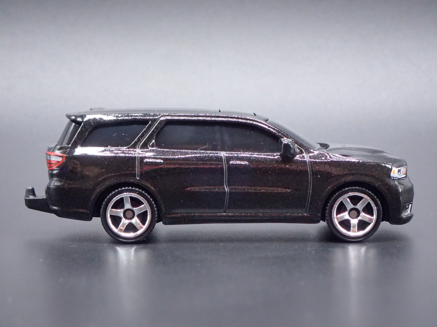 2011-2025 DODGE DURANGO SUV w HITCH BLACK 1:64 SCALE DIORAMA DIECAST MODEL CAR