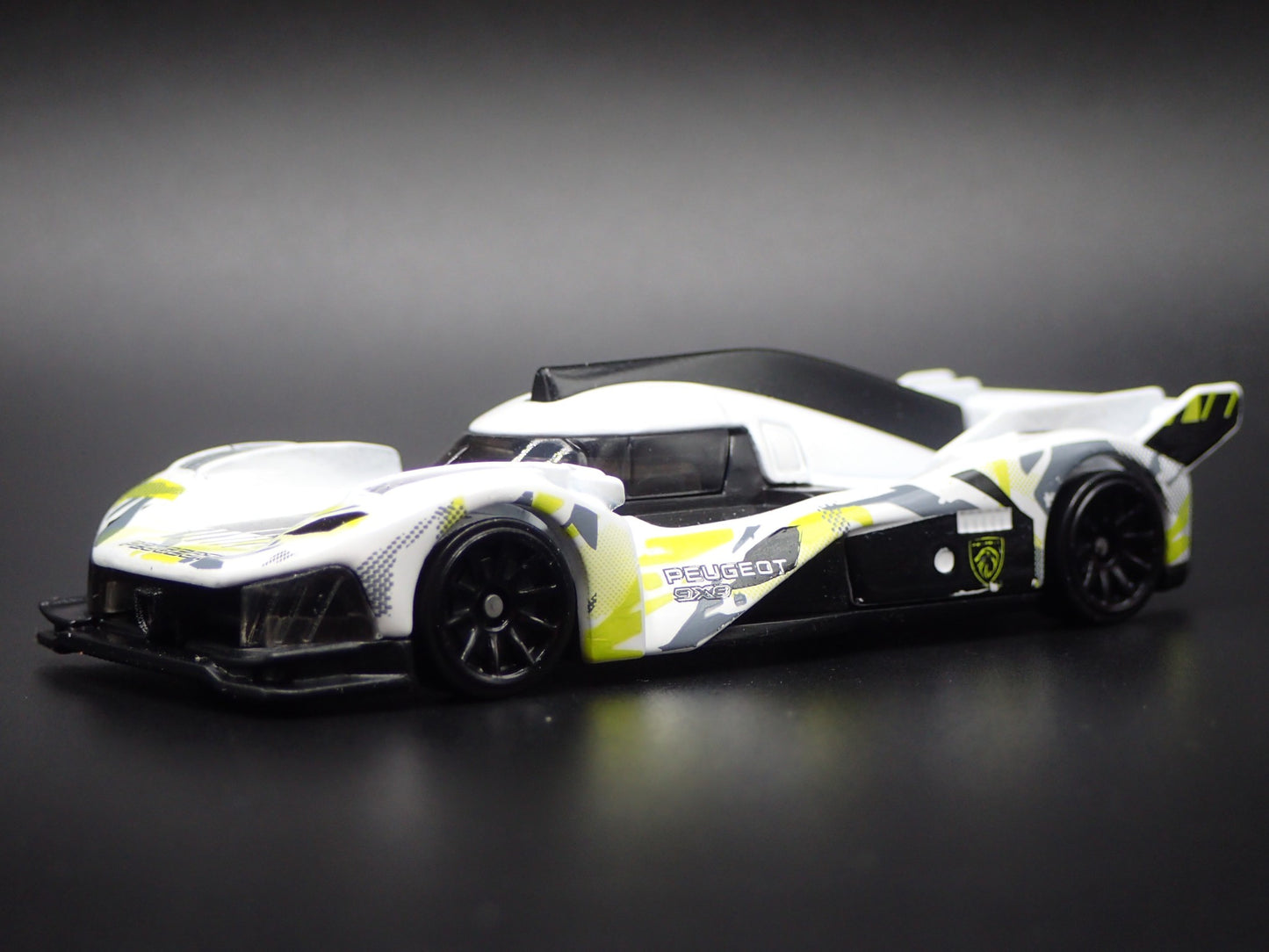 PEUGEOT 9X6 HYPERCAR WHITE 1:64 SCALE COLLECTIBLE DIORAMA DIECAST MODEL CAR