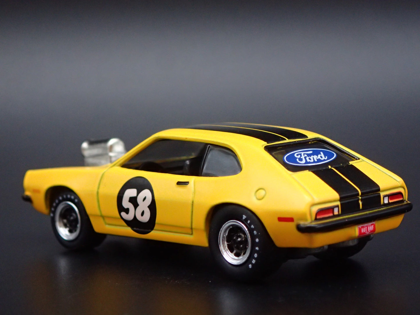 1971-1973 FORD PINTO YELLOW 1:64 SCALE COLLECTIBLE DIORAMA DIECAST MODEL CAR