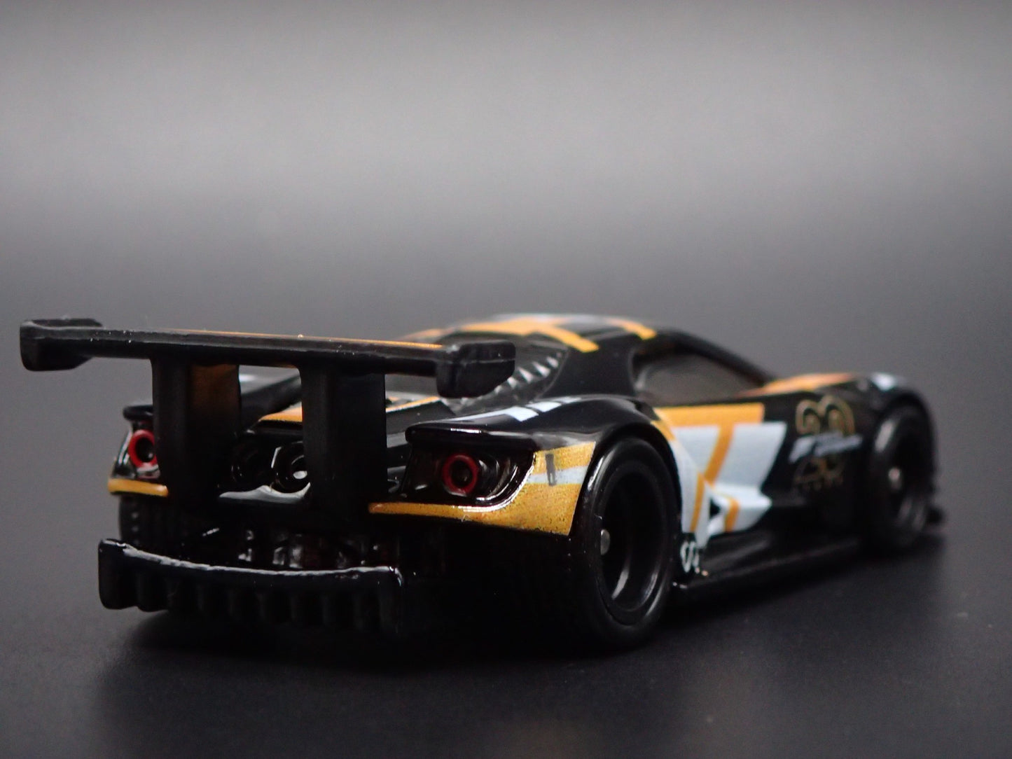 2017-2022 FORD GT SUPERCAR FORZA BLACK 1:64 SCALE DIORAMA DIECAST MODEL CAR