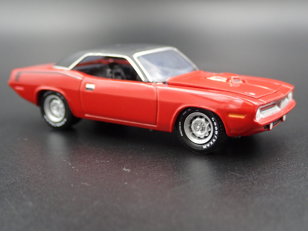 1970 70 PLYMOUTH HEMI CUDA RARE 1:64 SCALE COLLECTIBLE DIORAMA DIECAST MODEL CAR-Burning Rubber Toy Company