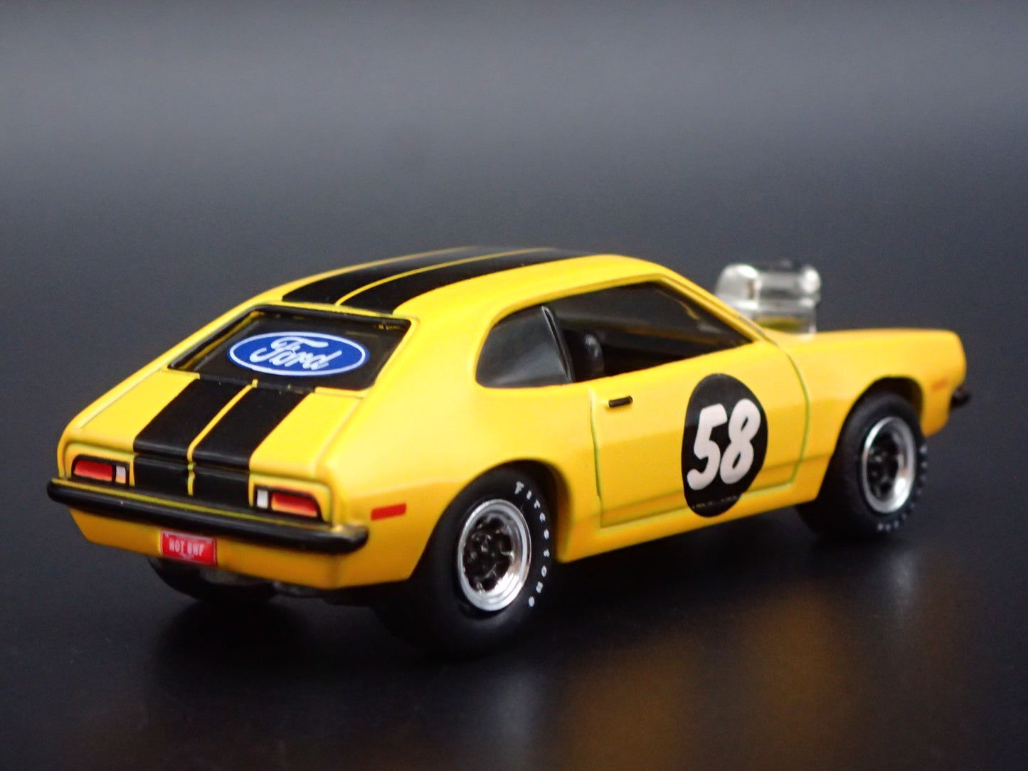 1971-1973 FORD PINTO YELLOW 1:64 SCALE COLLECTIBLE DIORAMA DIECAST MODEL CAR