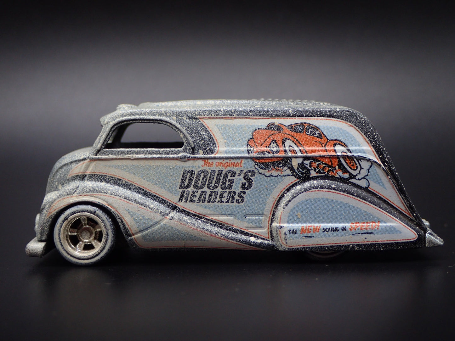 RETRO DELIVERY TRUCK DOUGS HEADERS BARN FIND 1:64 SCALE DIECAST MODEL CAR