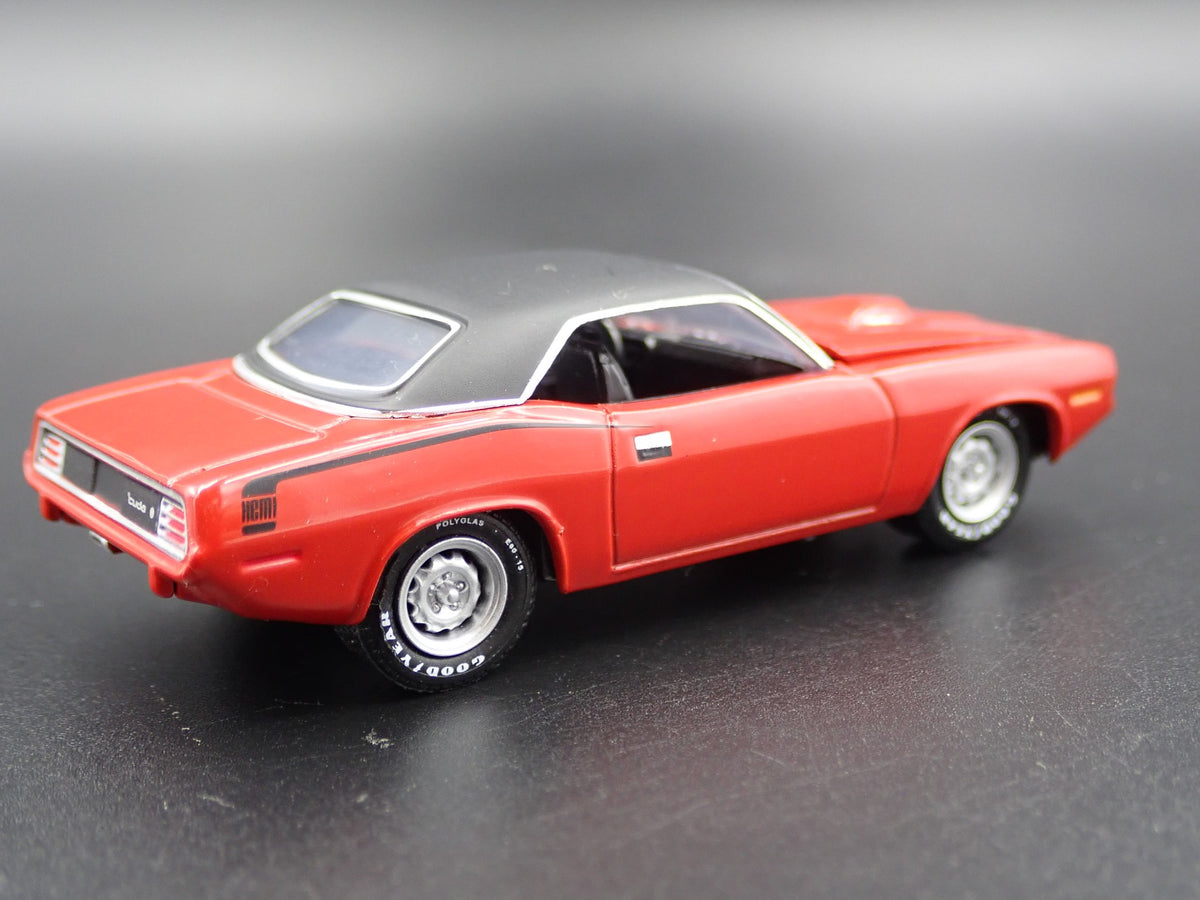 1970 70 PLYMOUTH HEMI CUDA RARE 1:64 SCALE COLLECTIBLE DIORAMA DIECAST MODEL CAR-Burning Rubber Toy Company