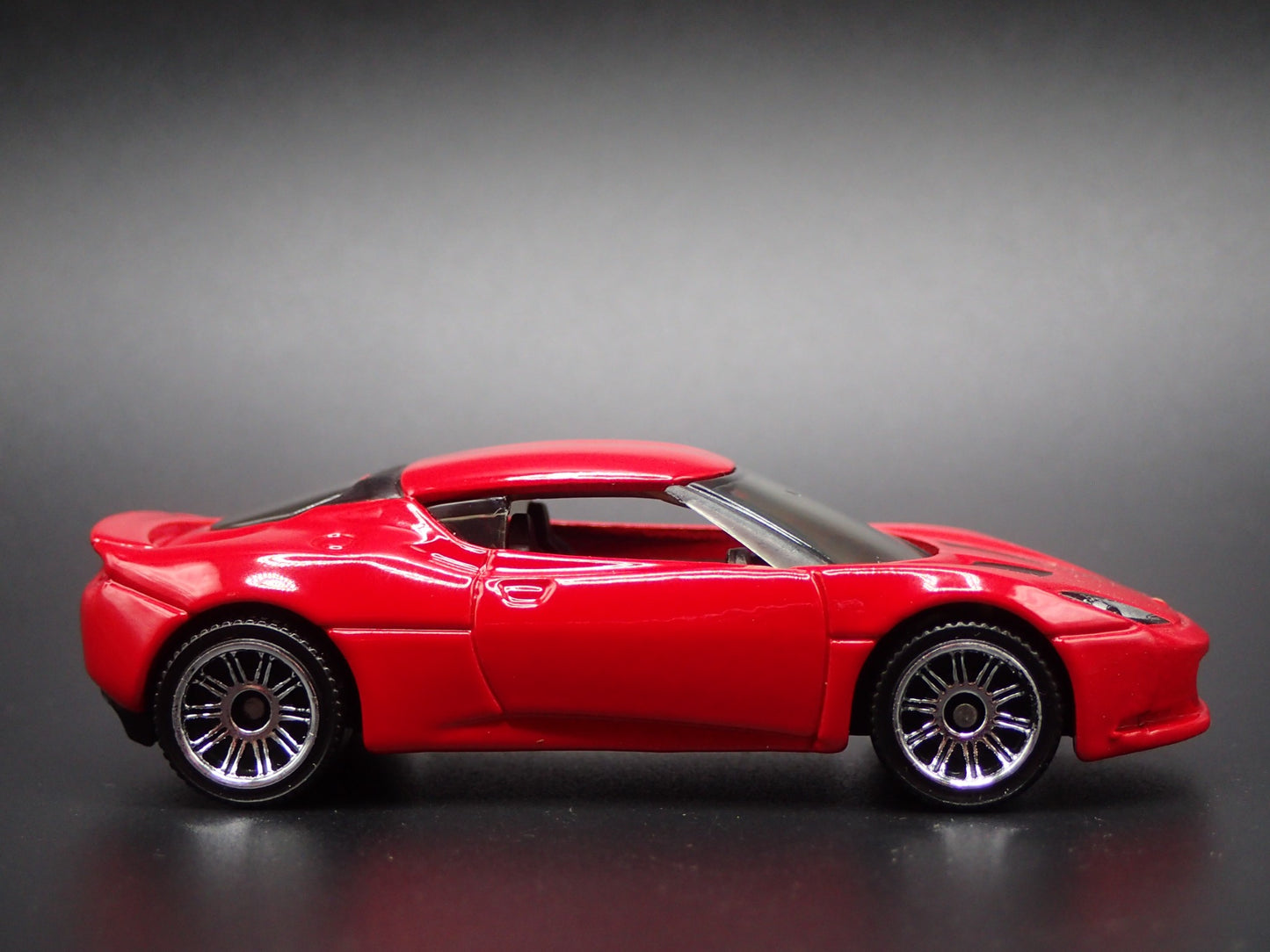 2010-2021 LOTUS EVORA RED 1/64 SCALE COLLECTIBLE DIORAMA DIECAST MODEL CAR