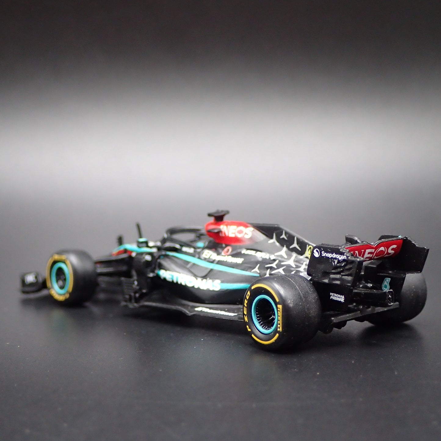 MERCEDES-AMG F1 W12 E PERFORMANCE LEWIS HAMILTON 44 1:64 SCALE DIECAST MODEL CAR