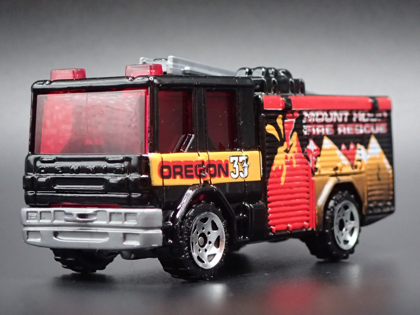 DENNIS SABRE FIRE ENGINE TRUCK OREGON BLACK 1:64 MB SCALE DIECAST MODEL CAR