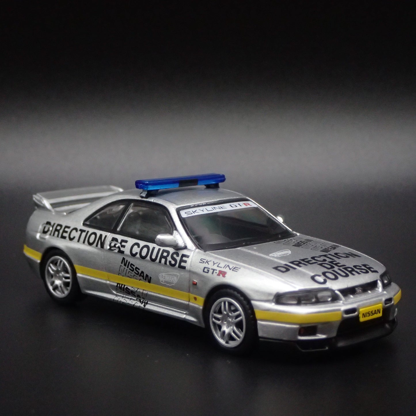 1993-1998 NISSAN SKYLINE GTR R33 24 H LE MANS PACE 1:64 SCALE DIECAST MODEL CAR