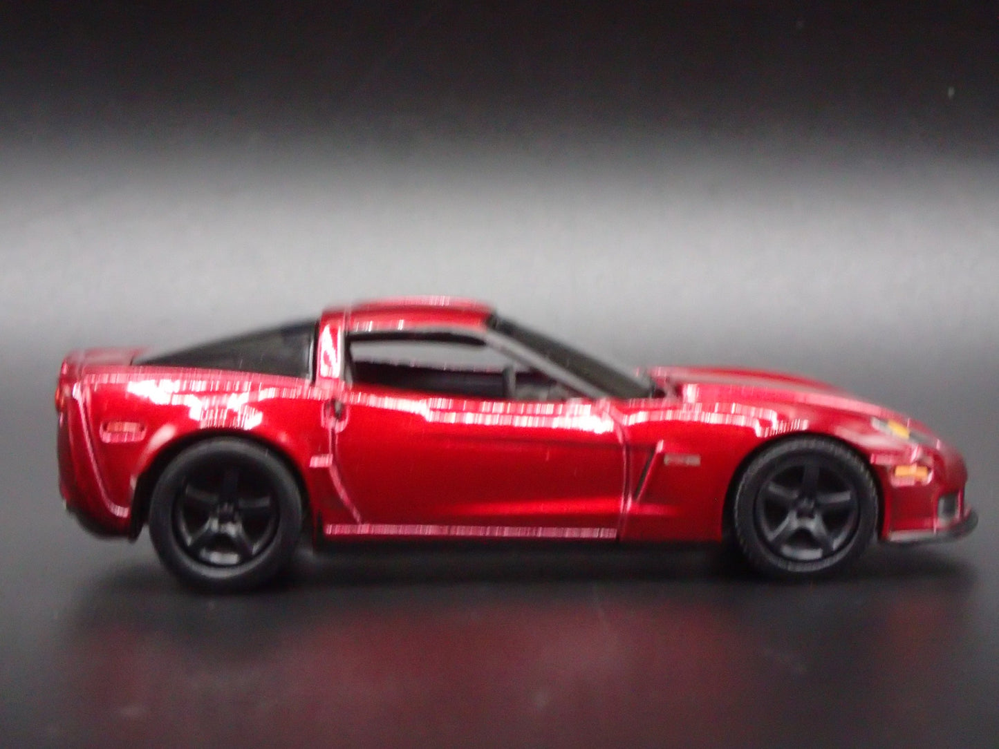 2005-2013 CHEVY CHEVROLET CORVETTE Z06 C6 1:64 SCALE DIORAMA DIECAST MODEL CAR