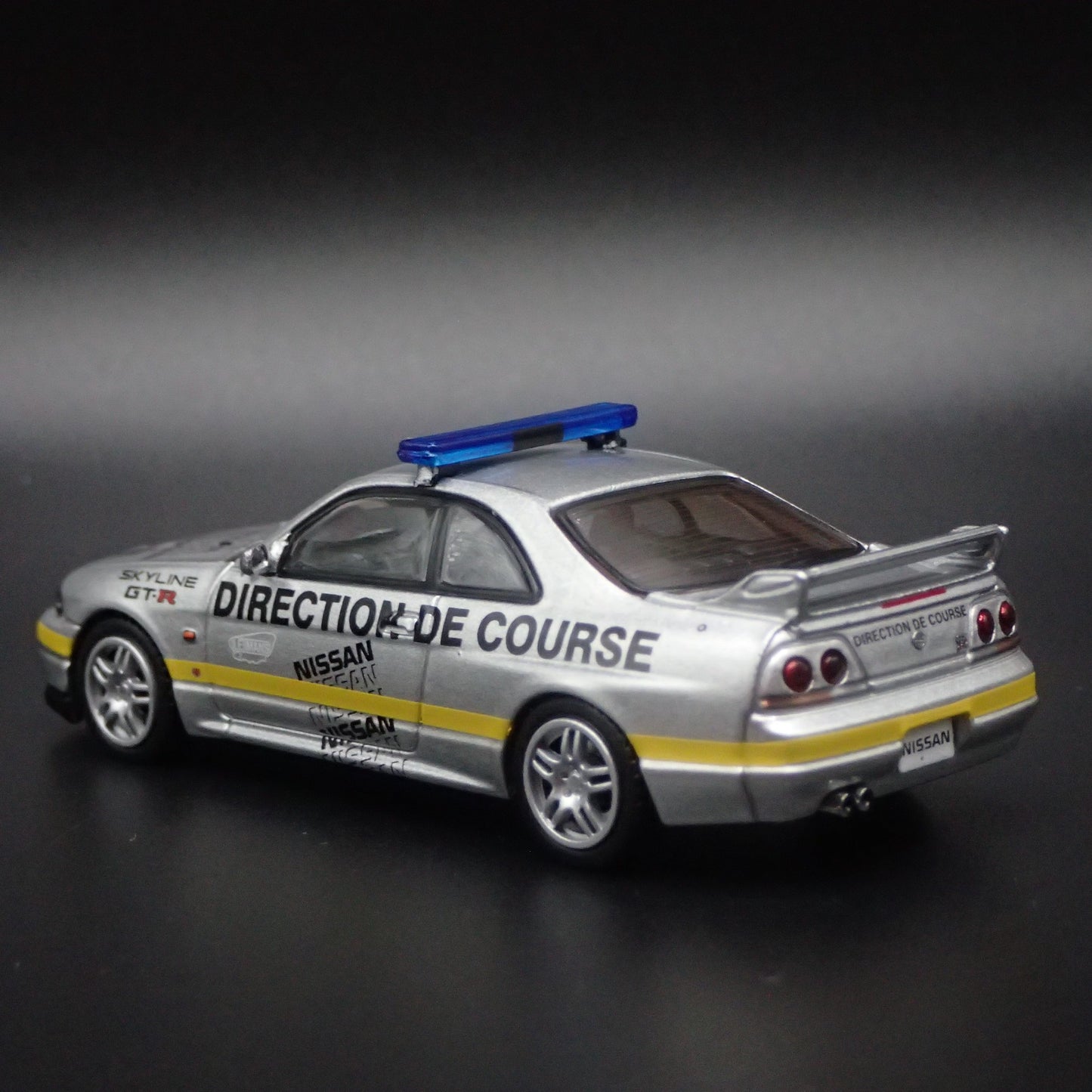 1993-1998 NISSAN SKYLINE GTR R33 24 H LE MANS PACE 1:64 SCALE DIECAST MODEL CAR