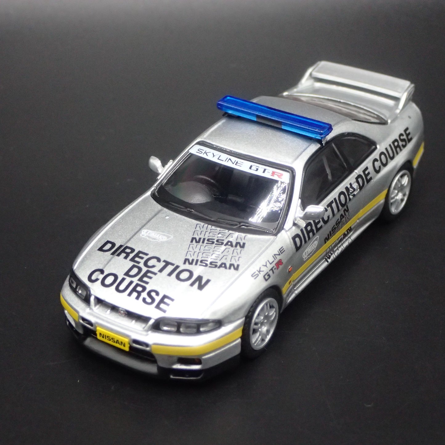 1993-1998 NISSAN SKYLINE GTR R33 24 H LE MANS PACE 1:64 SCALE DIECAST MODEL CAR