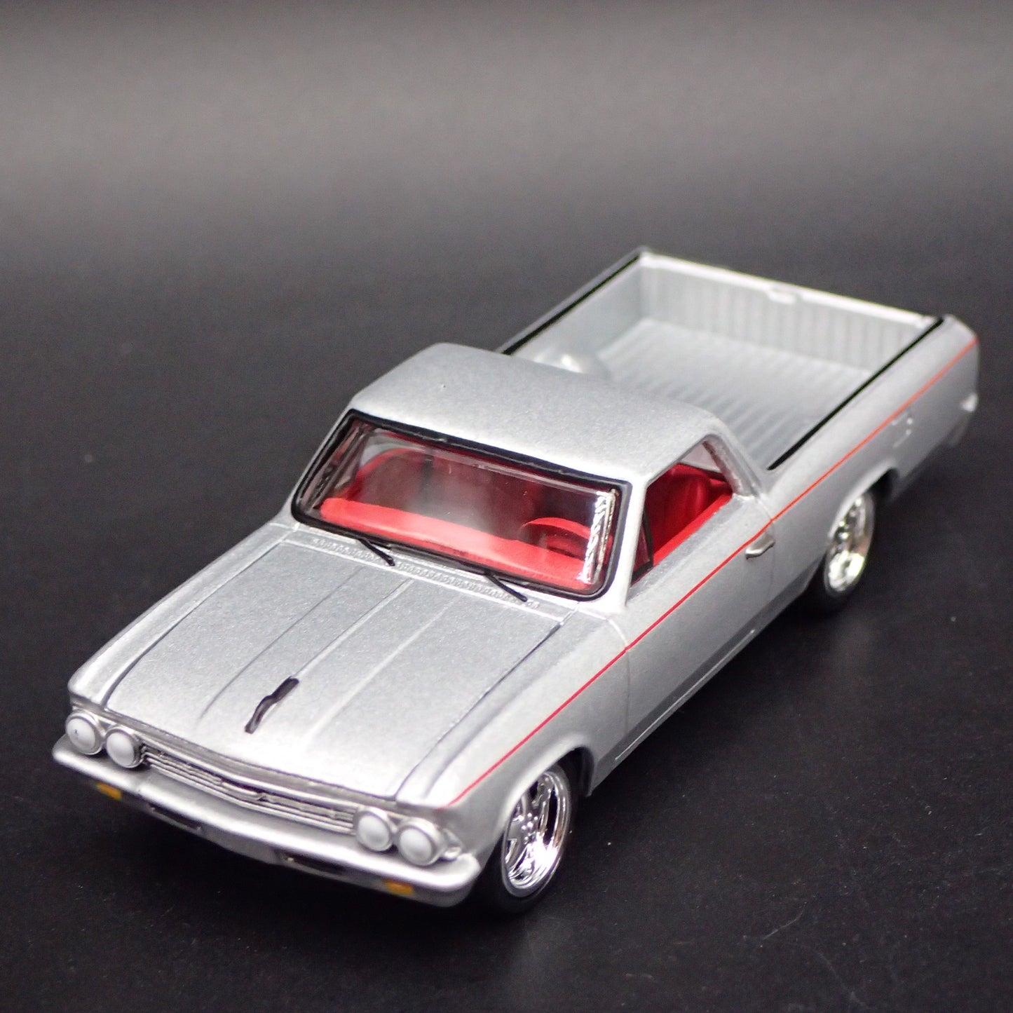 1966 66 CHEVY CHEVROLET EL CAMINO SILVER 1:64 SCALE DIORAMA DIECAST MODEL CAR
