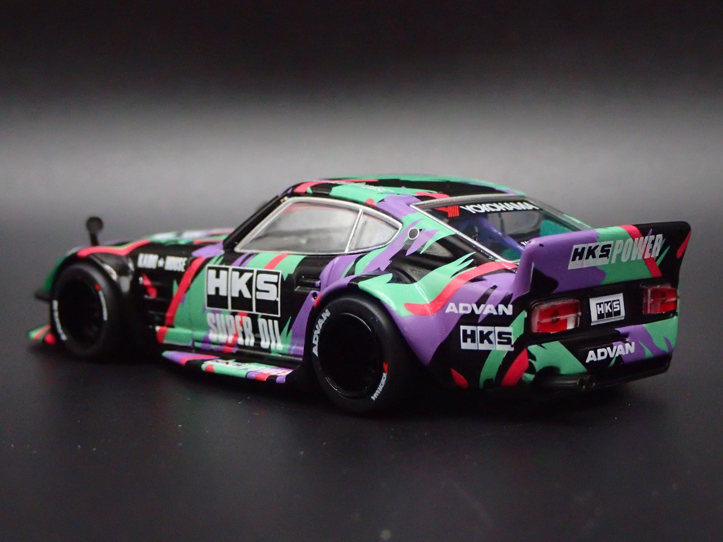 NISSAN FAIRLADY Z HKS V1 KAIDO HOUSE JDM 1/64 SCALE DIORAMA DIECAST MODEL CAR