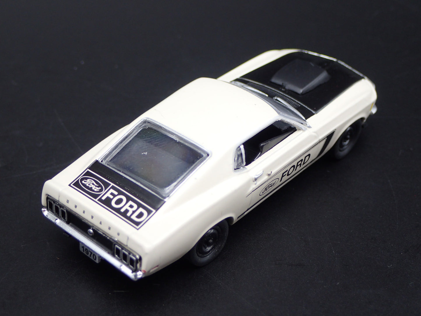 1970 70 FORD MUSTANG BOSS 429 FASTBACK RARE 1:64 SCALE DIORAMA DIECAST MODEL CAR