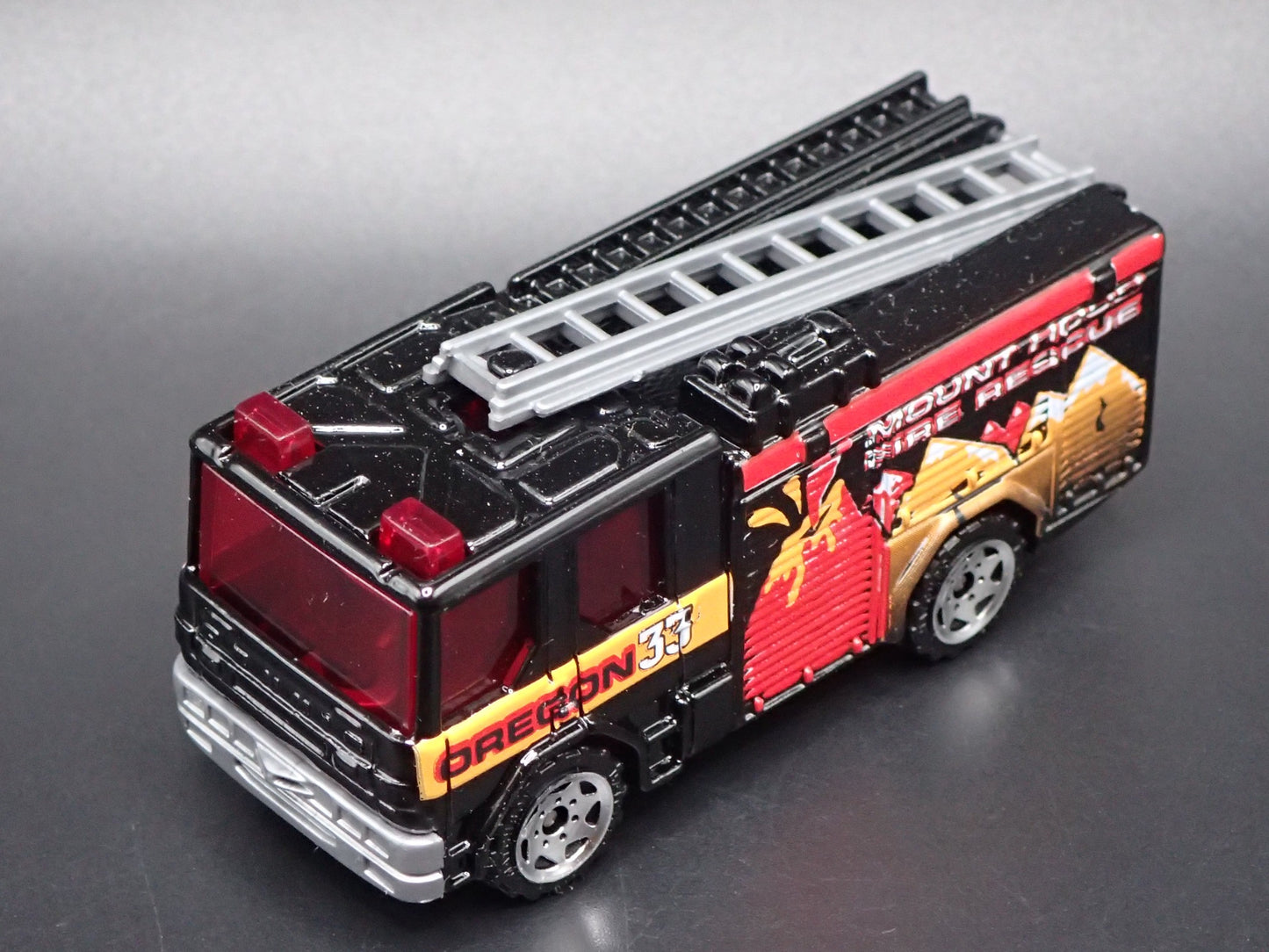 DENNIS SABRE FIRE ENGINE TRUCK OREGON BLACK 1:64 MB SCALE DIECAST MODEL CAR