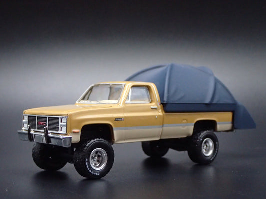 1986 86 GMC SIERRA PICKUP TRUCK SQUAREBODY W TENT 1/64 SCALE DIECAST MODEL CAR