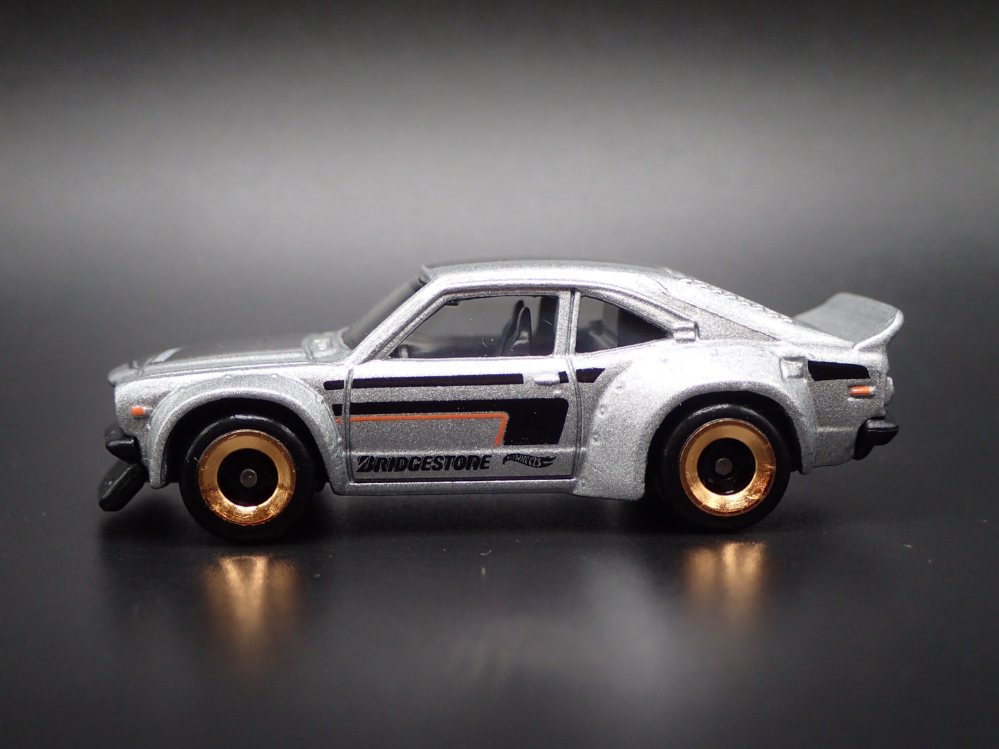 1971-1978 MAZDA RX3 JDM RACING SILVER 1:64 SCALE DIORAMA DIECAST MODEL CAR