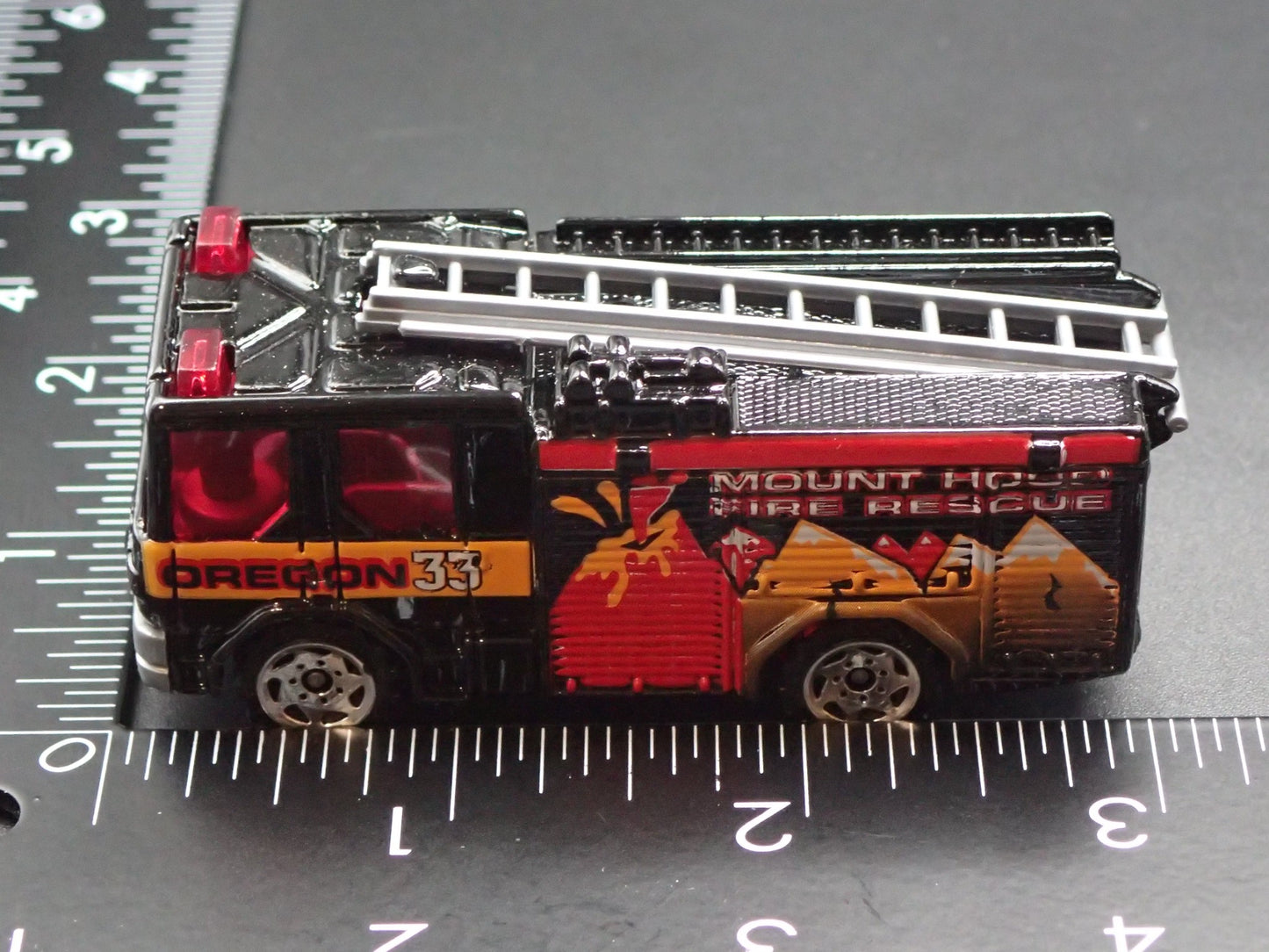 DENNIS SABRE FIRE ENGINE TRUCK OREGON BLACK 1:64 MB SCALE DIECAST MODEL CAR