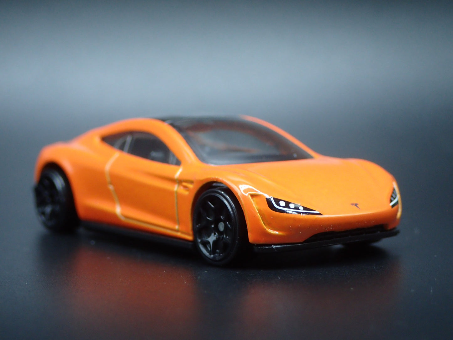 TESLA ROADSTER ORANGE RARE 1:64 SCALE COLLECTIBLE DIORAMA DIECAST MODEL CAR