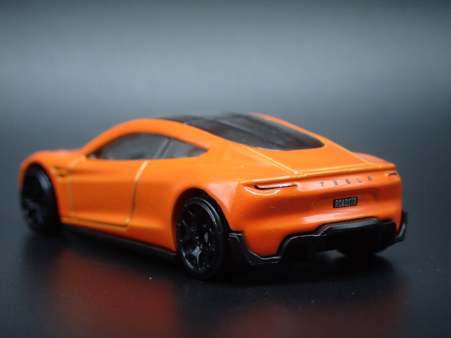 TESLA ROADSTER ORANGE RARE 1:64 SCALE COLLECTIBLE DIORAMA DIECAST MODEL CAR