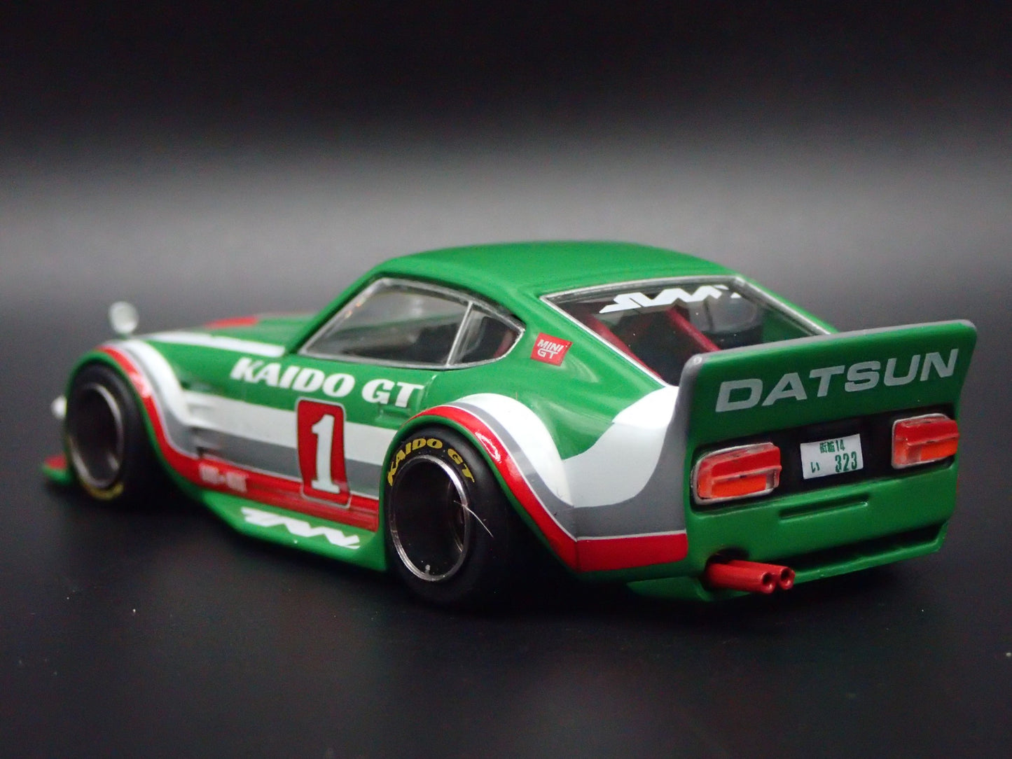 DATSUN FAIRLADY Z KAIDO HOUSE JDM 1/64 SCALE DIORAMA DIECAST MODEL CAR