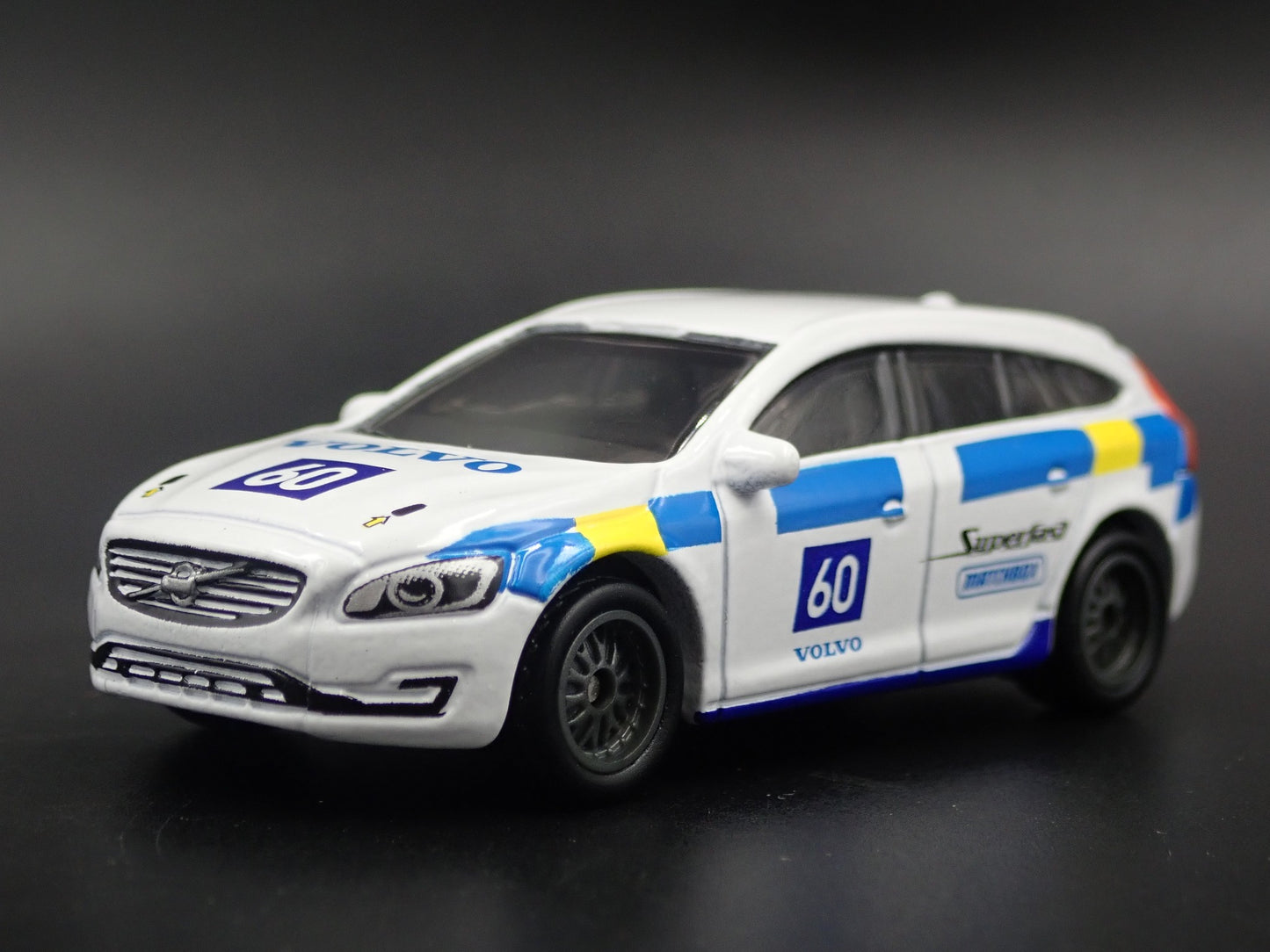 2011-2018 VOLVO V60 STATION WAGON WHITE 1:64 SCALE COLLECTIBLE DIECAST MODEL CAR