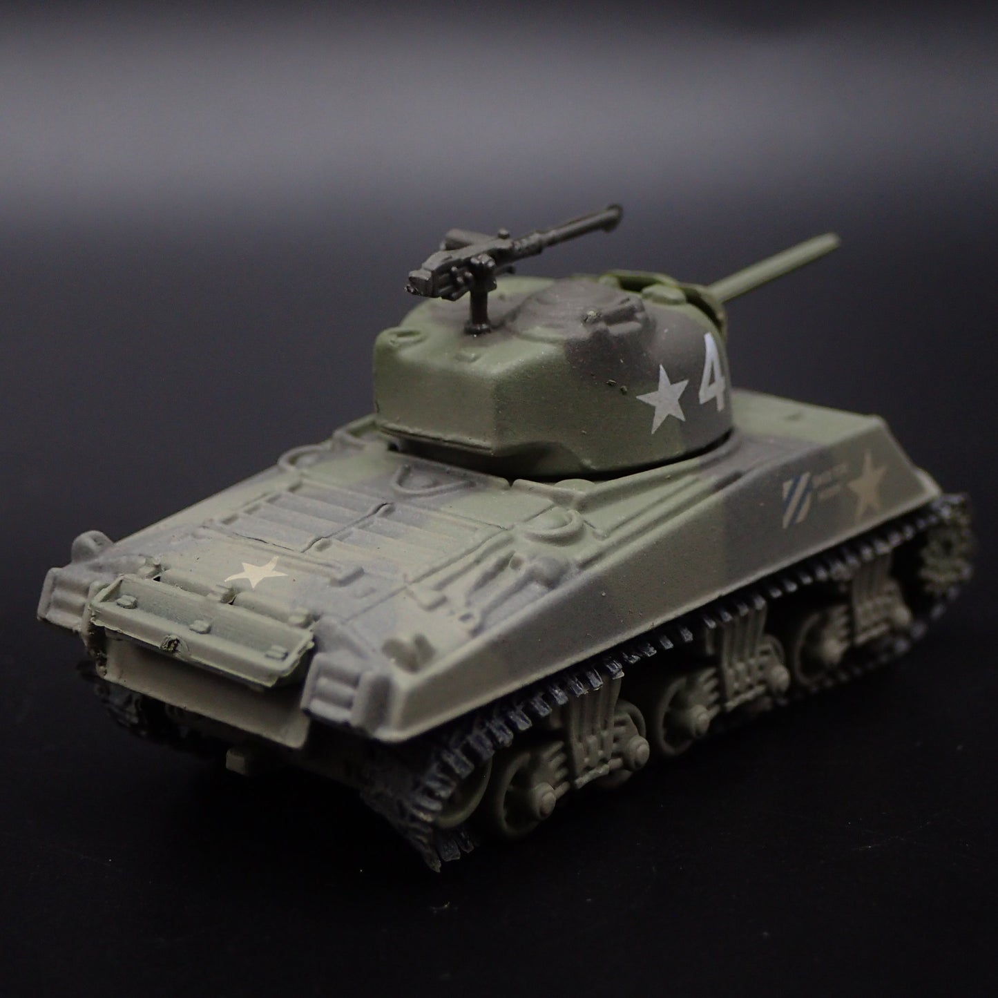 KOREAN WAR M4A3 SHERMAN TANK ARMY MILITARY 1:100 SCALE DIORAMA DIECAST MODEL CAR