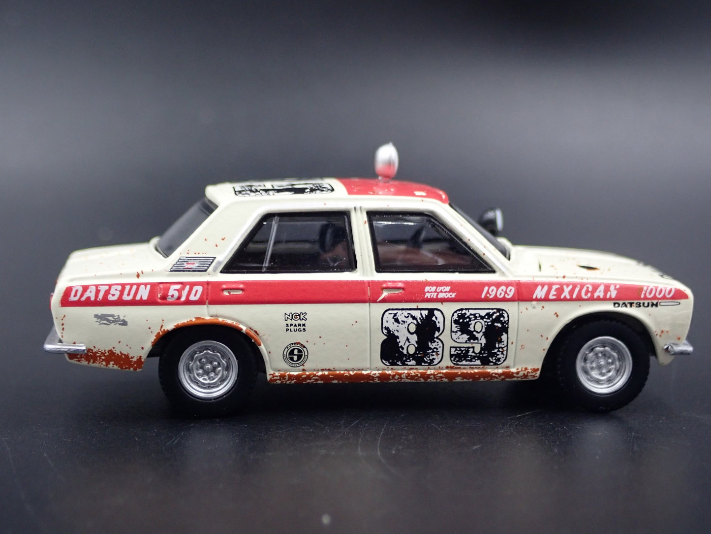 1967-1973 DATSUN 510 SEDAN 4 FOUR DOOR BRE MEXICAN RALLY 1:64 DIECAST MODEL CAR