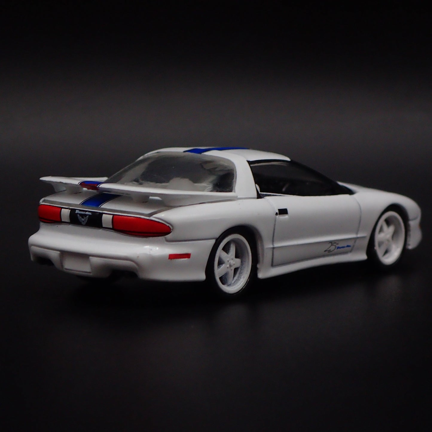 1994 94 PONTIAC FIREBIRD TRANS AM T/A 1:64 SCALE COLLECTIBLE DIECAST MODEL CAR