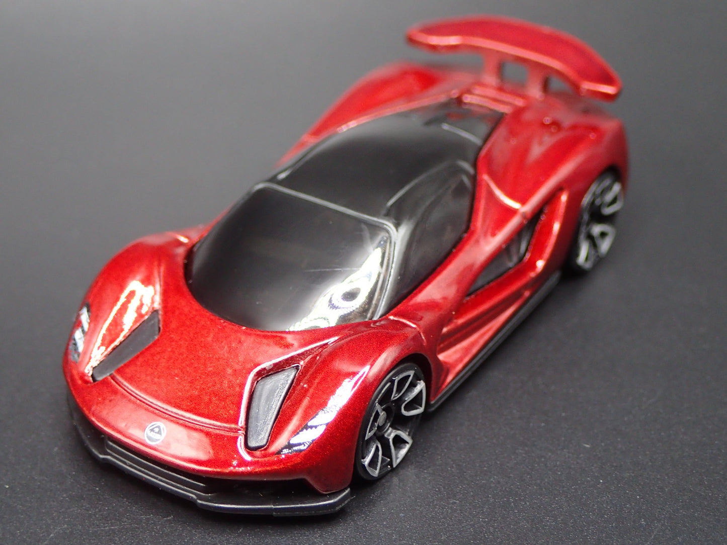 2023-2024 LOTUS EVIJA BURGUNDY 1/64 SCALE COLLECTIBLE DIORAMA DIECAST MODEL CAR