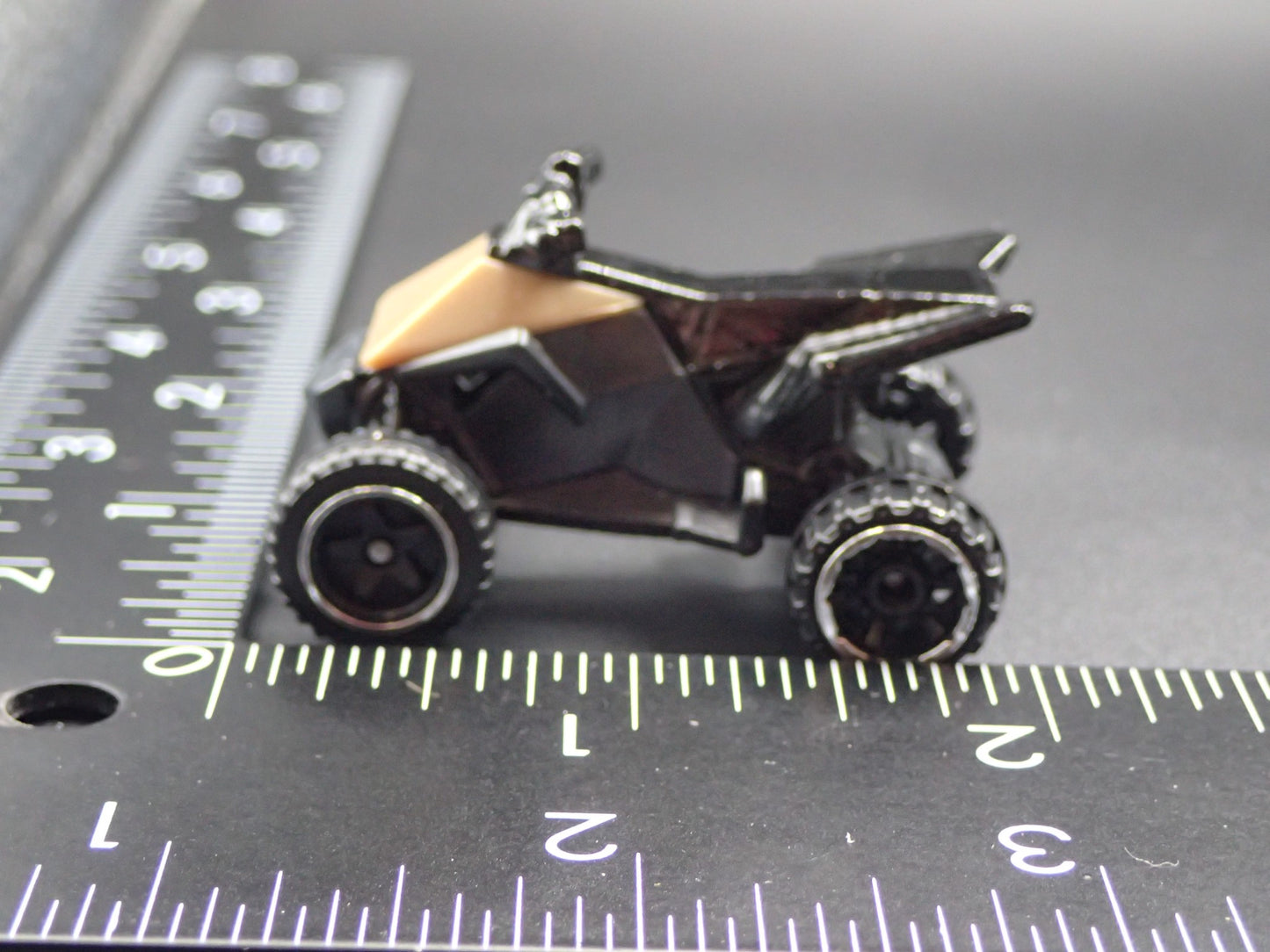 TESLA CYBERQUAD GOLD RARE 1:64 SCALE COLLECTIBLE DIORAMA DIECAST MODEL CAR