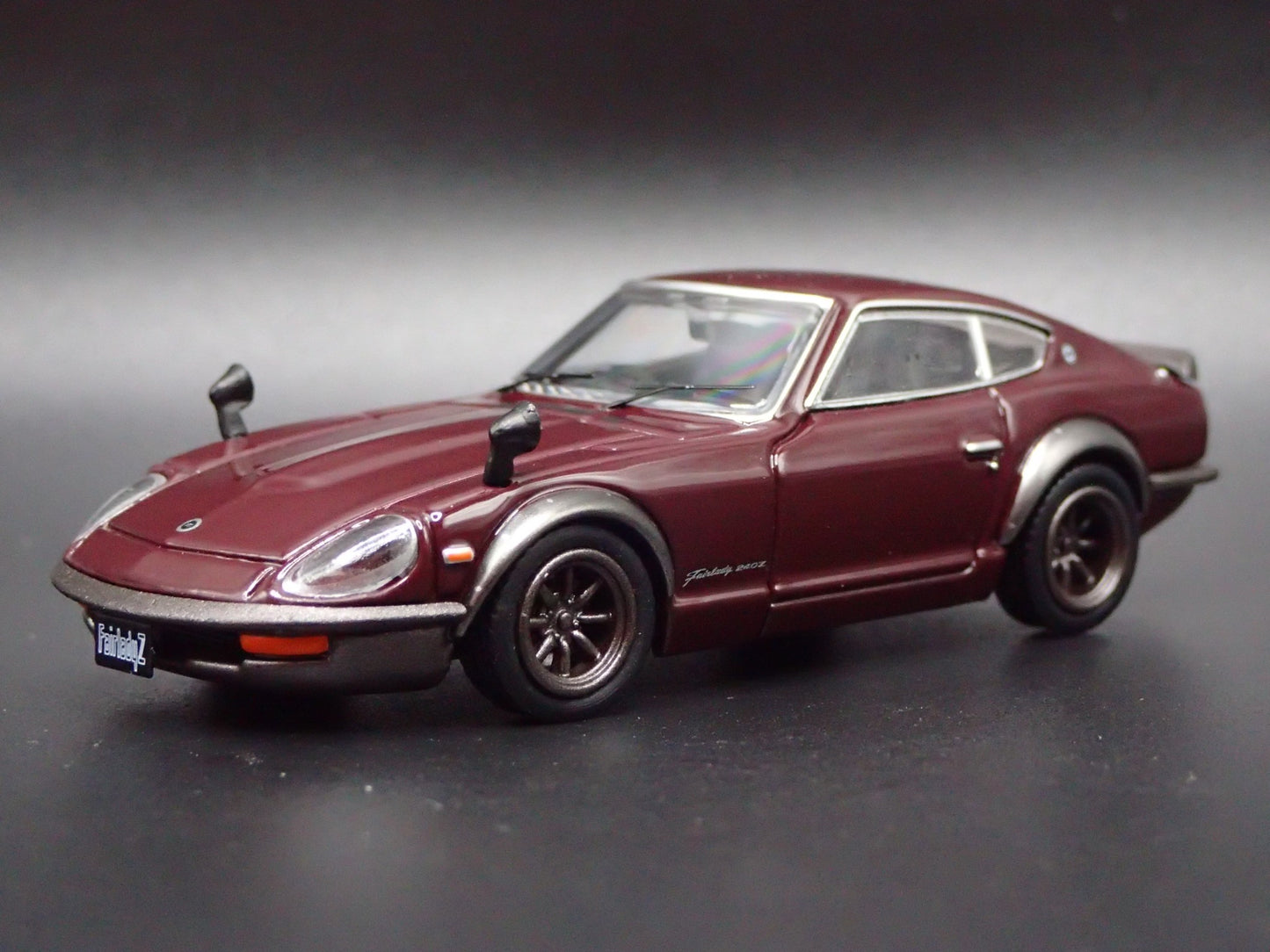 NISSAN FAIRLADY 240ZG HS30 JDM 1/64 SCALE COLLECTIBLE DIORAMA DIECAST MODEL CAR