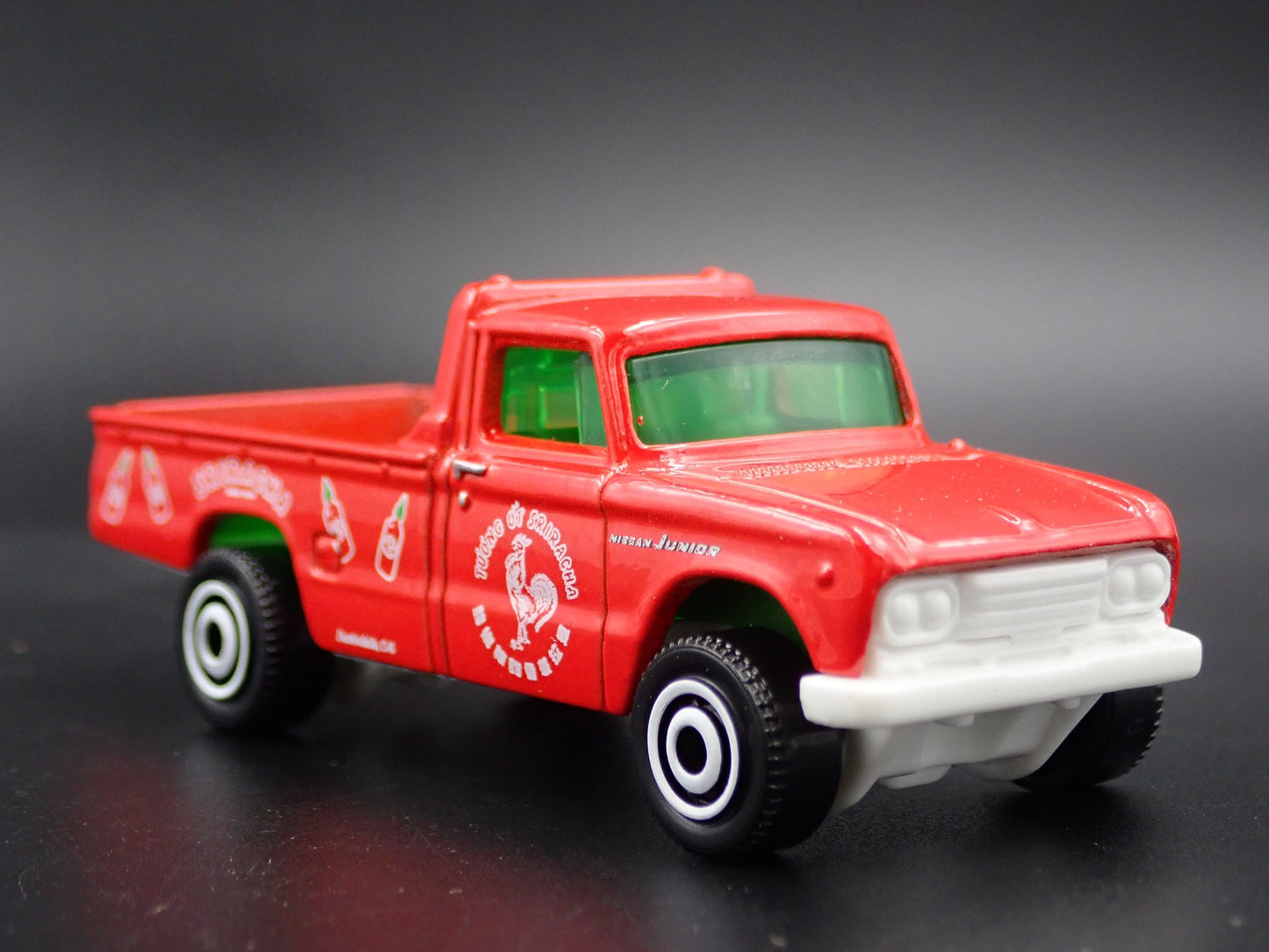 1962-1966 NISSAN JUNIOR PICKUP TRUCK HITCH 1:64 SCALE DIORAMA DIECAST MODEL CAR