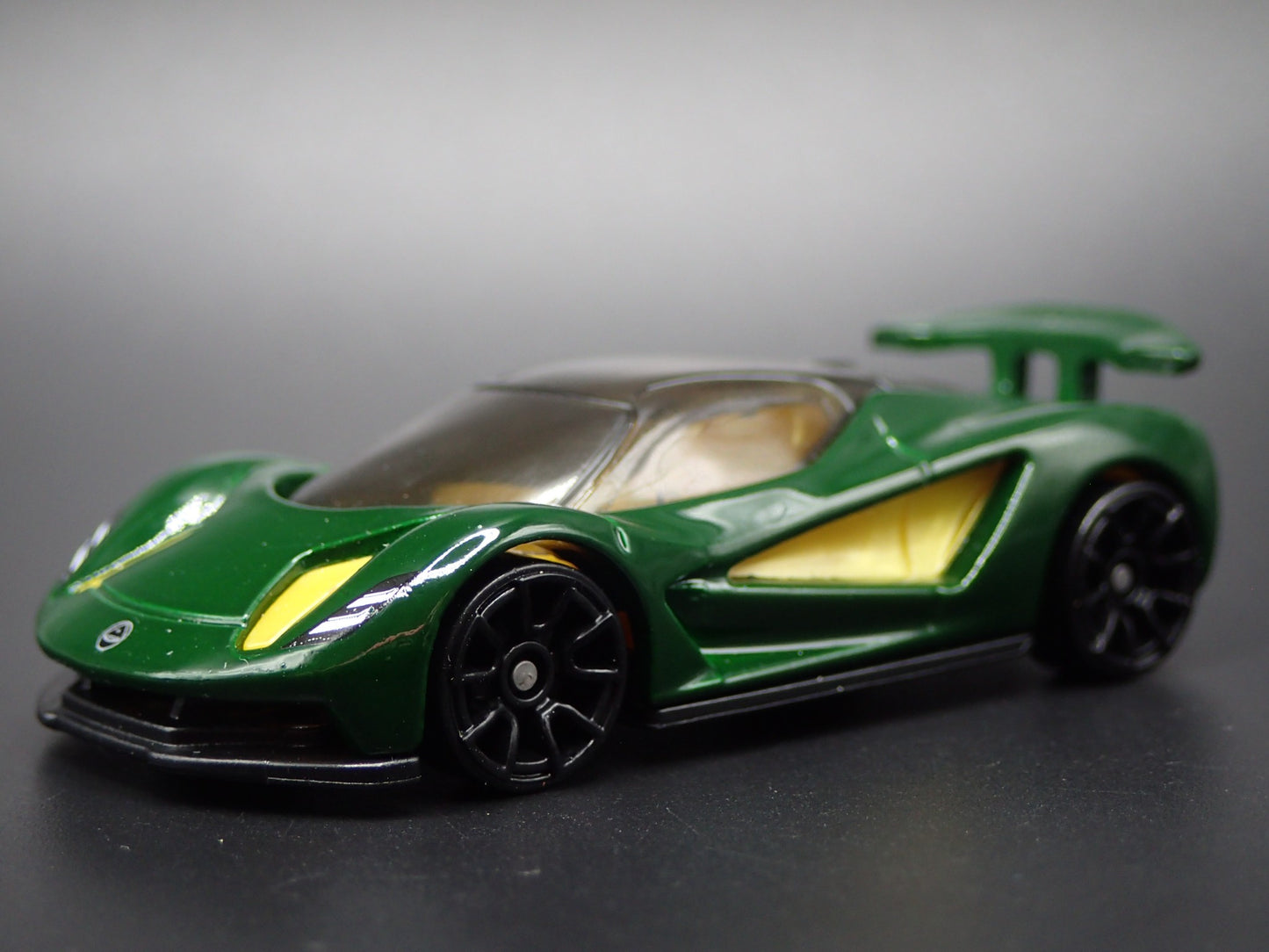 2023-2024 LOTUS EVIJA GREEN 1/64 SCALE COLLECTIBLE DIORAMA DIECAST MODEL CAR