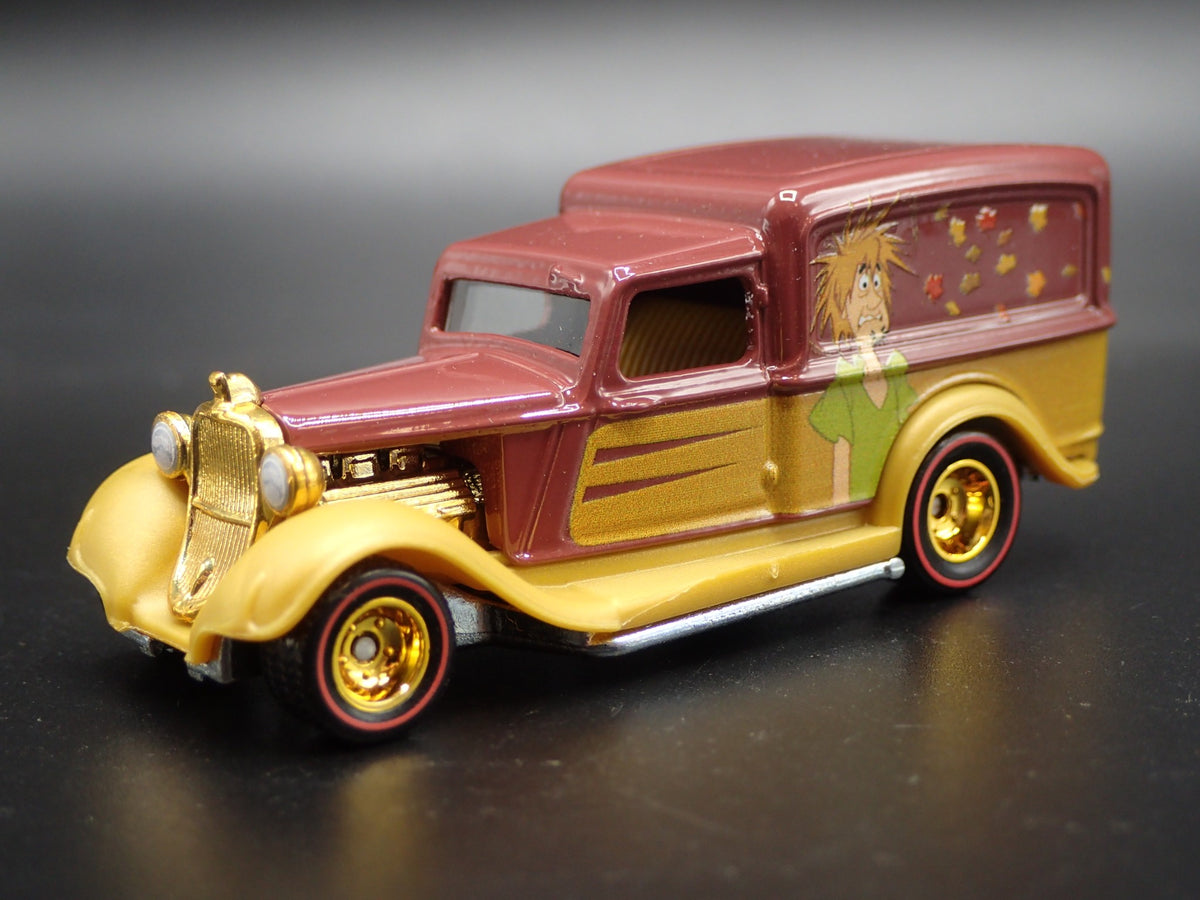1934 34 DODGE DELIVERY VAN SCOOBY DOO SHAGGY RARE 1:64 SCALE DIECAST MODEL CAR-Burning Rubber Toy Company