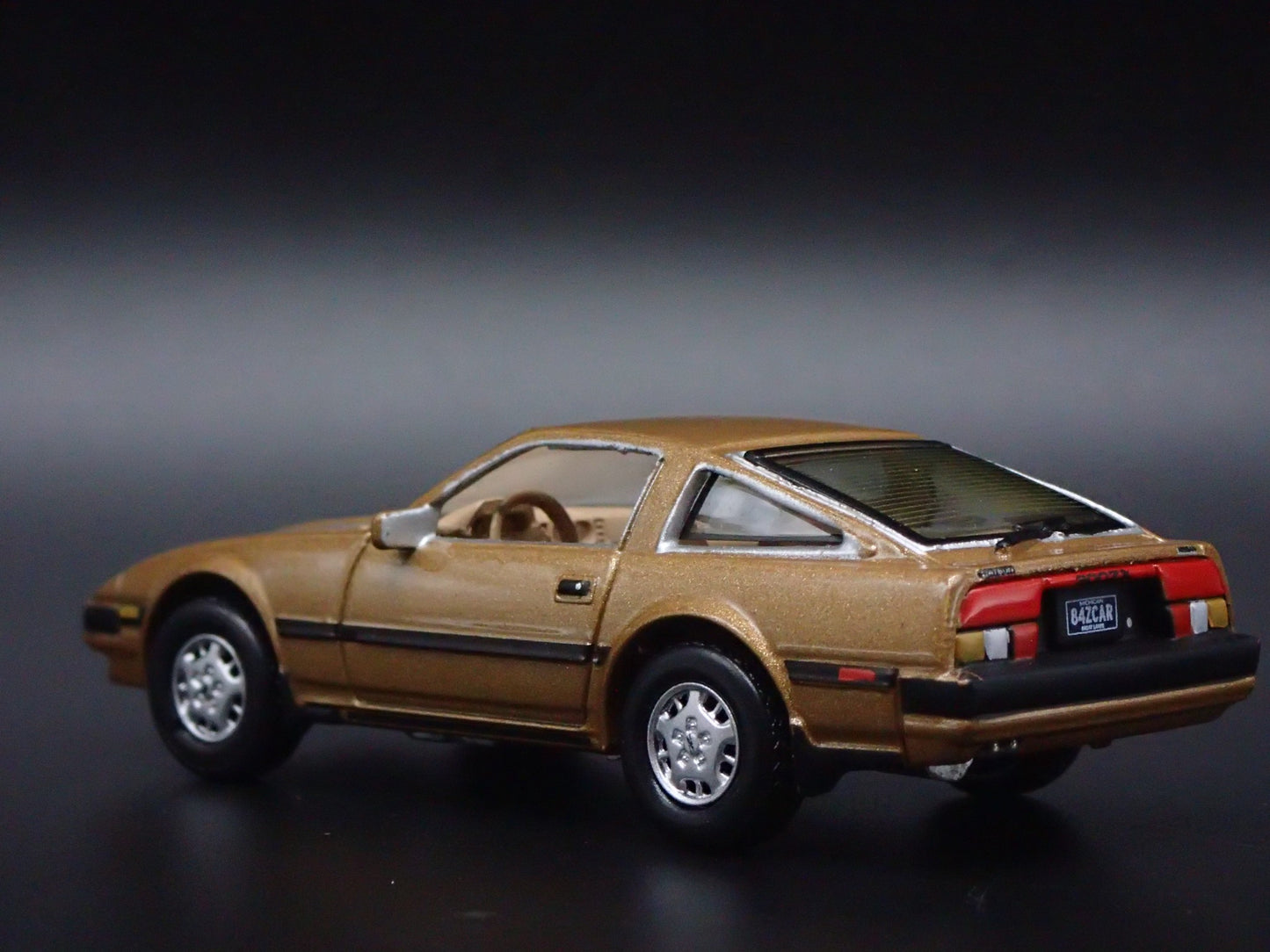1983-1989 NISSAN 300ZX GOLD 1:64 SCALE COLLECTIBLE DIORAMA DIECAST MODEL CAR