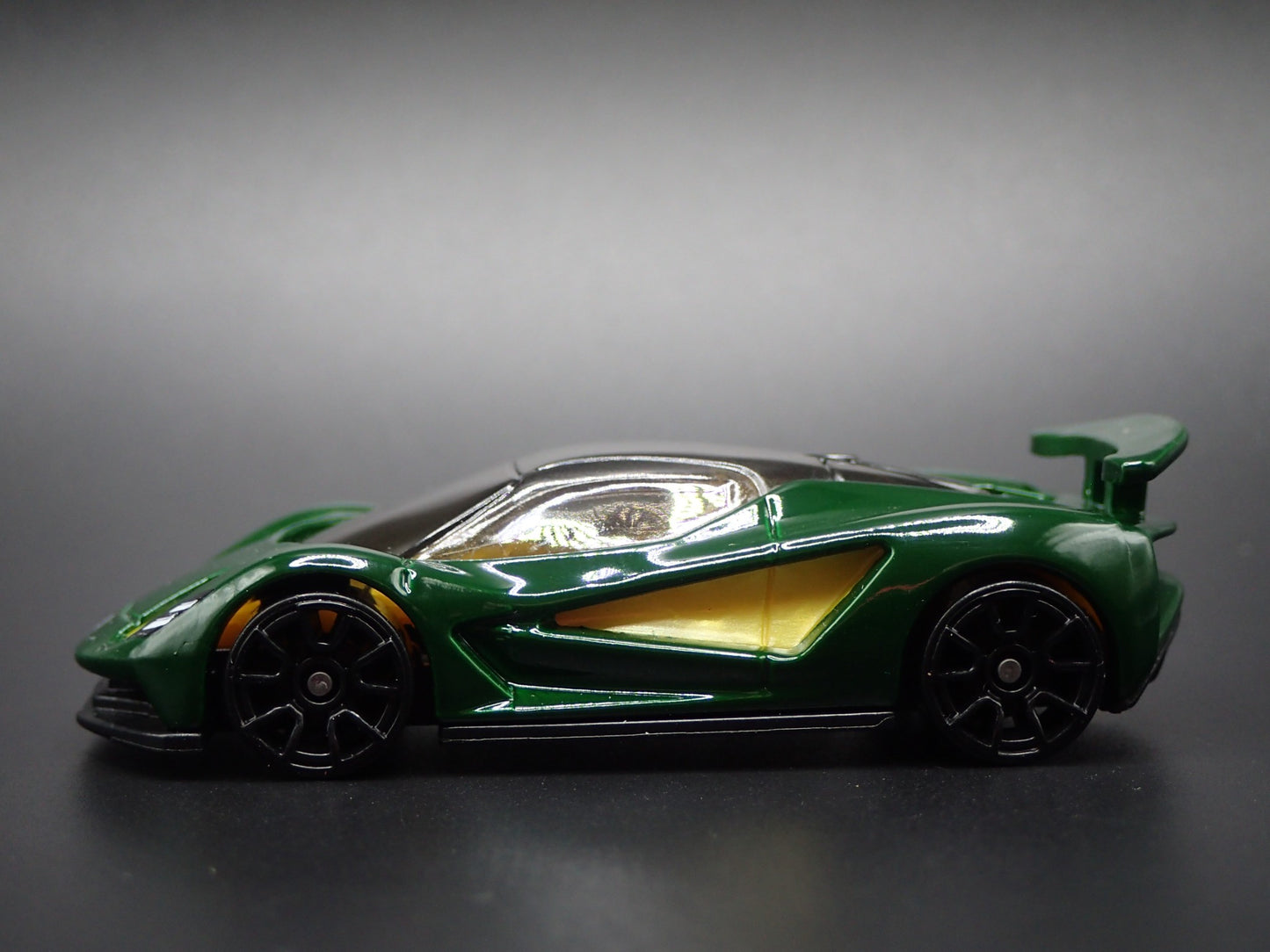 2023-2024 LOTUS EVIJA GREEN 1/64 SCALE COLLECTIBLE DIORAMA DIECAST MODEL CAR
